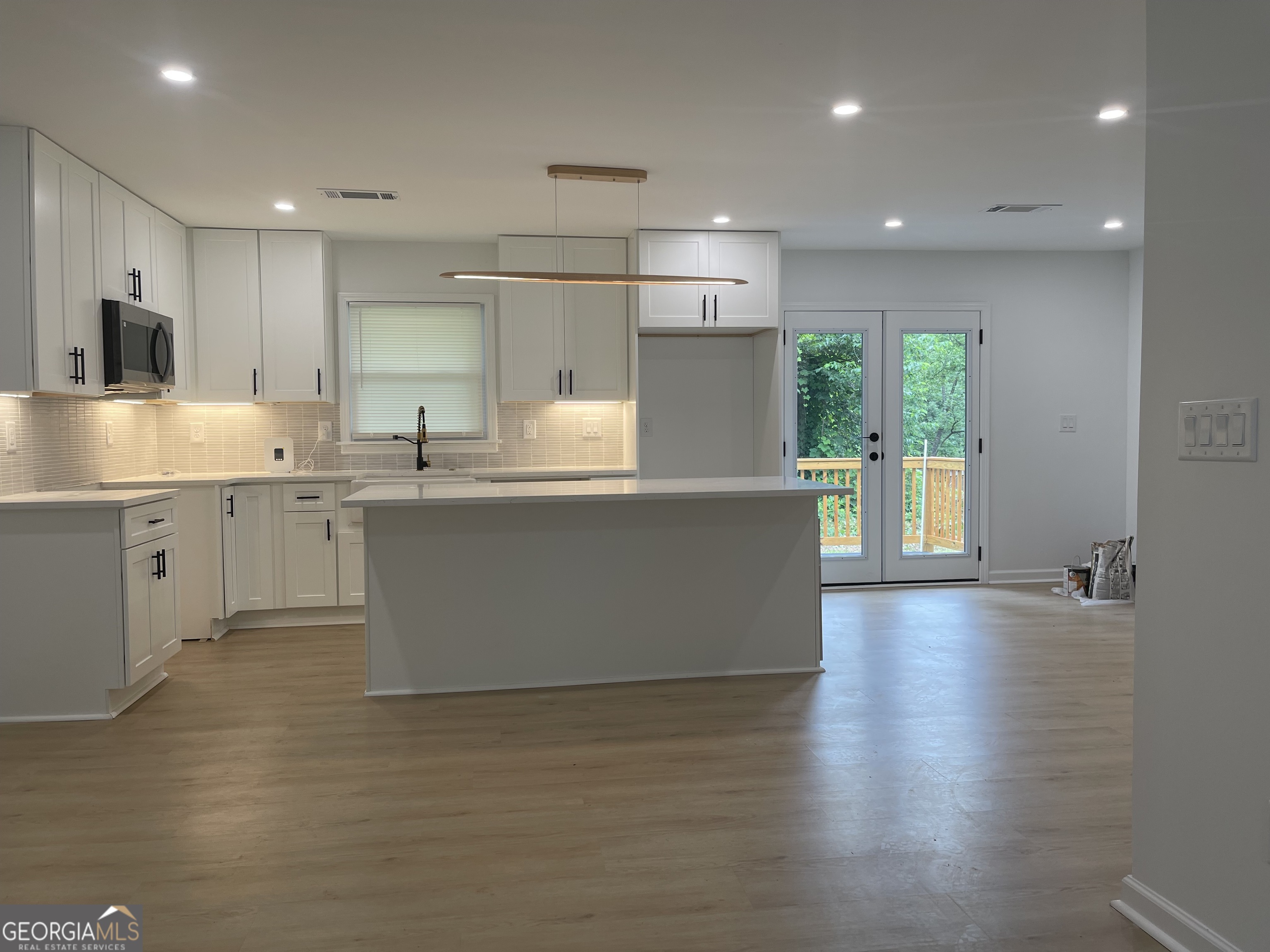 500 Hutchens Road Se Property Photo 10