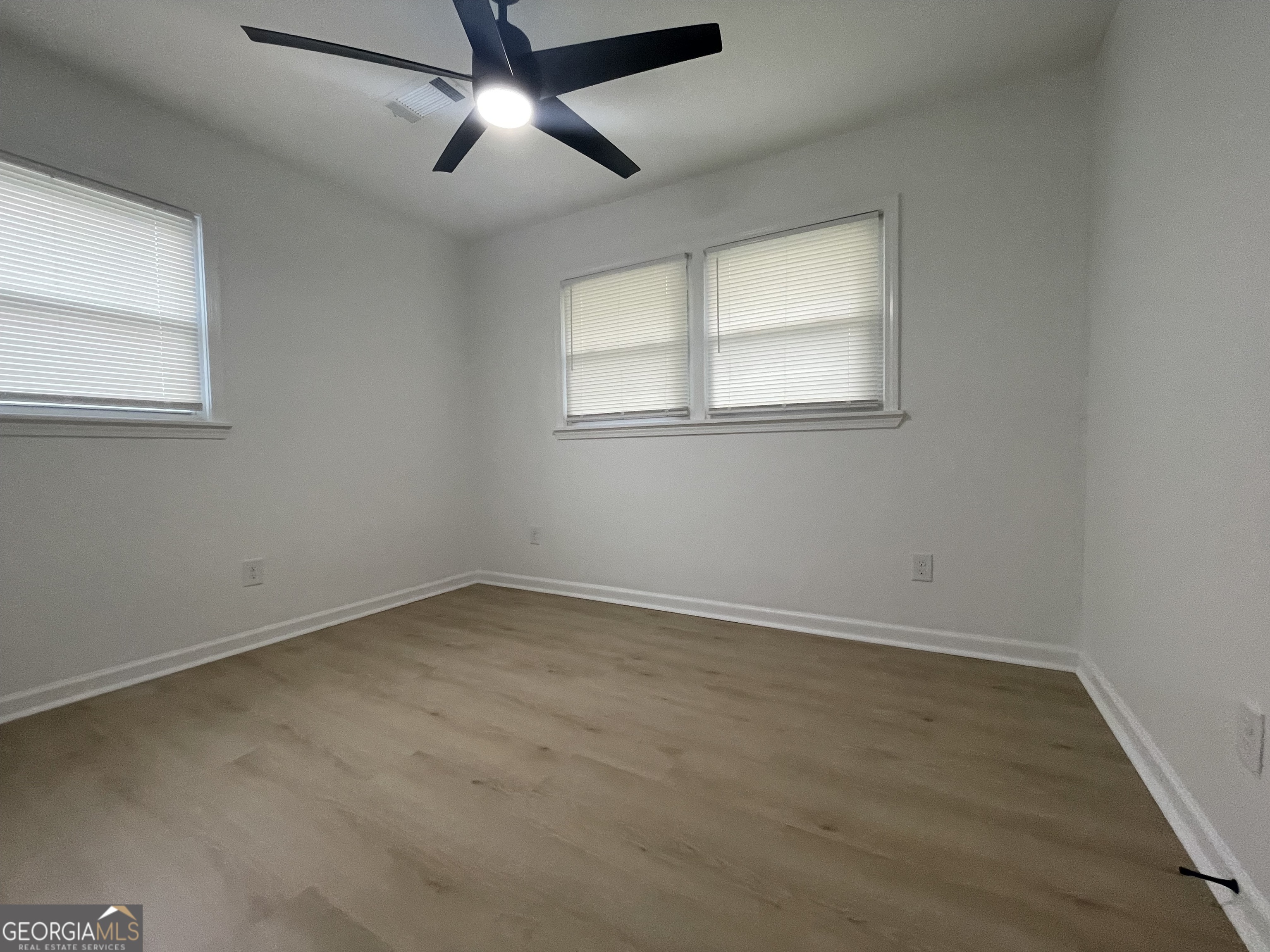 500 Hutchens Road Se Property Photo 26