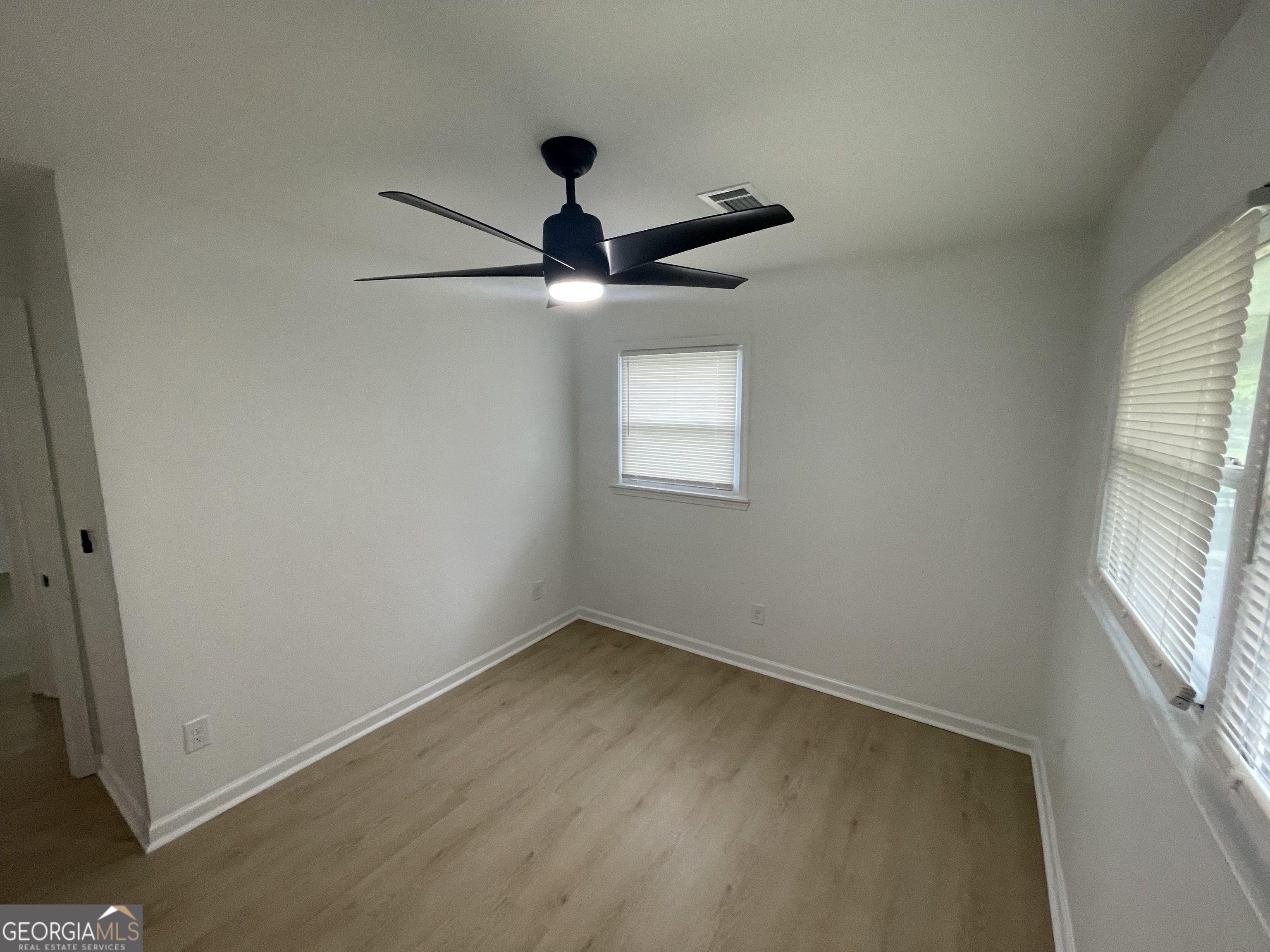 500 Hutchens Road Se Property Photo 27