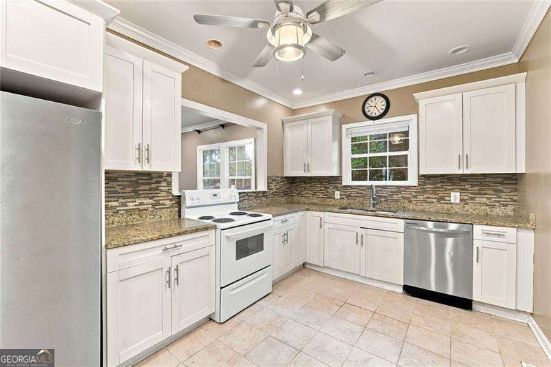 275 Haas Avenue Se Property Photo 10