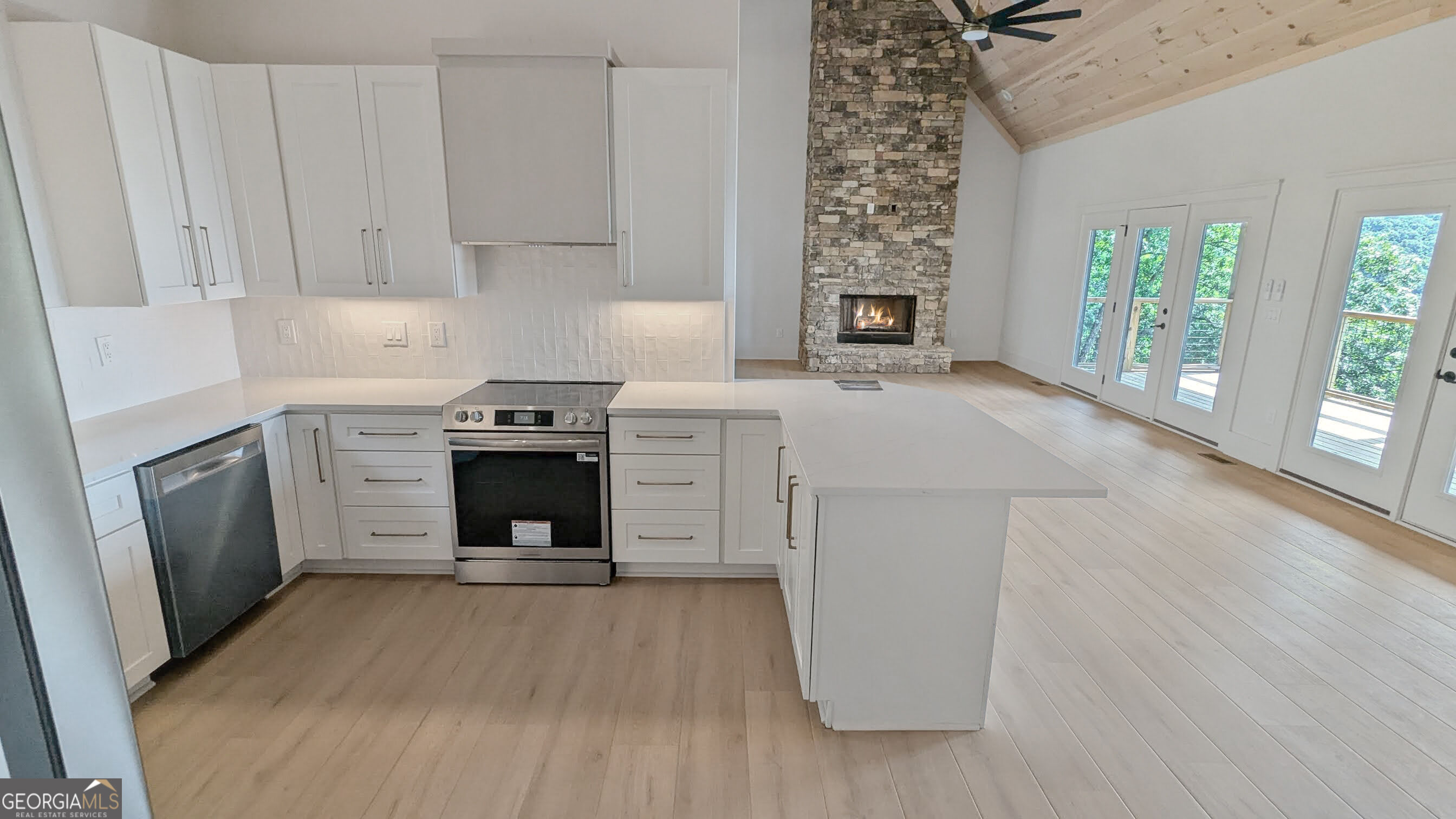 5388 Monument Road Property Photo 6