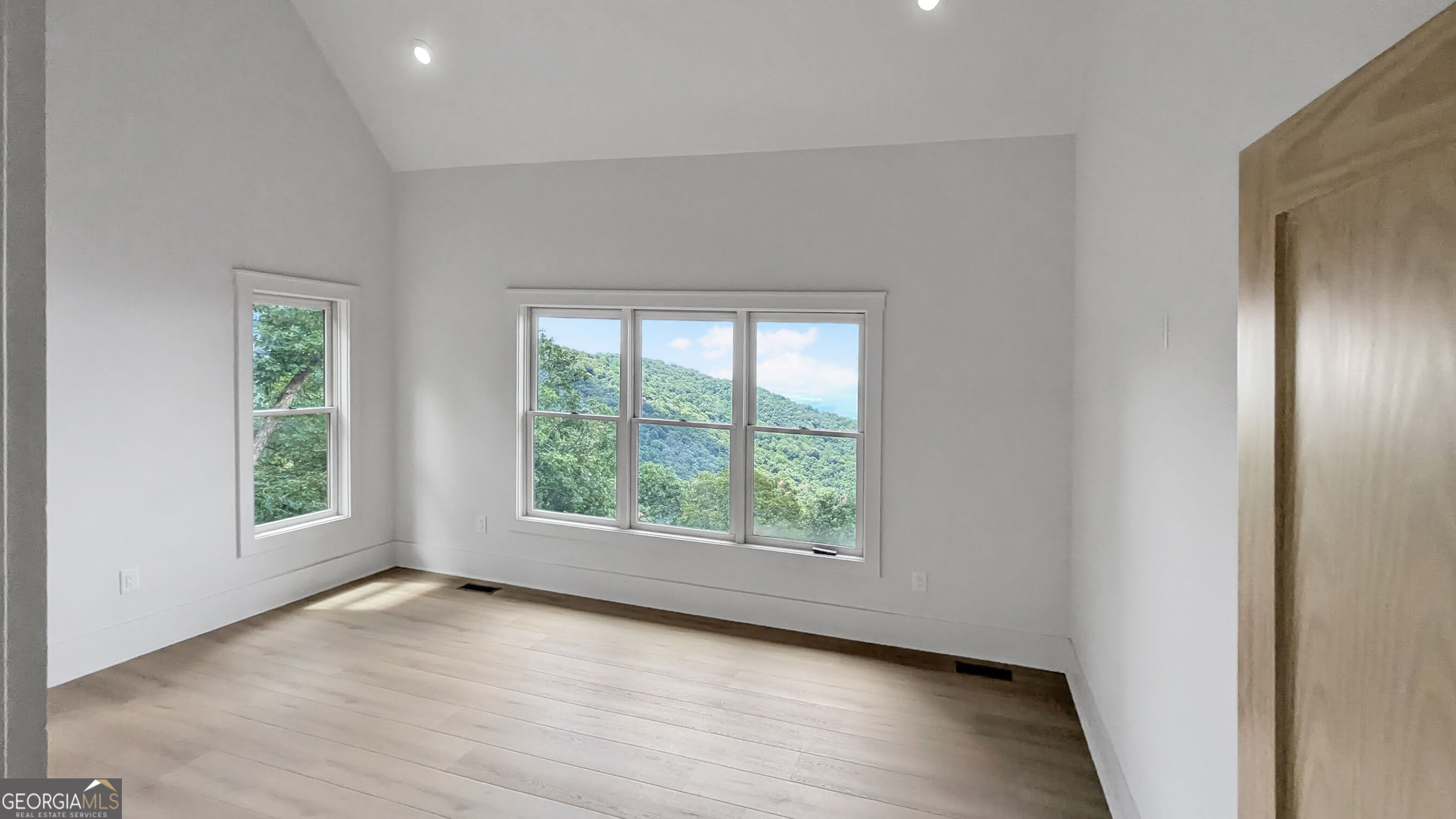 5388 Monument Road Property Photo 11