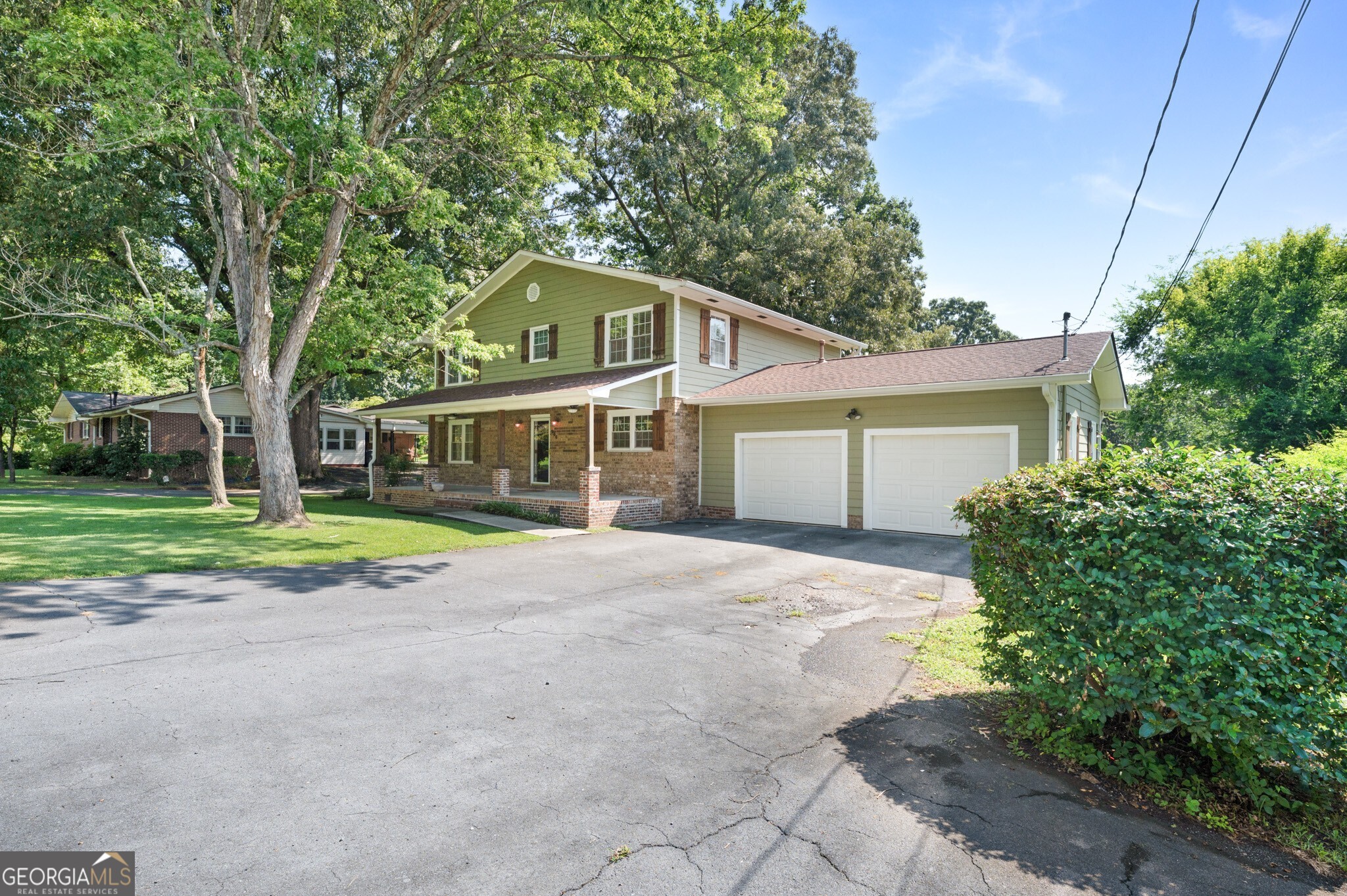 206 Cherry Hill Drive Property Photo 4
