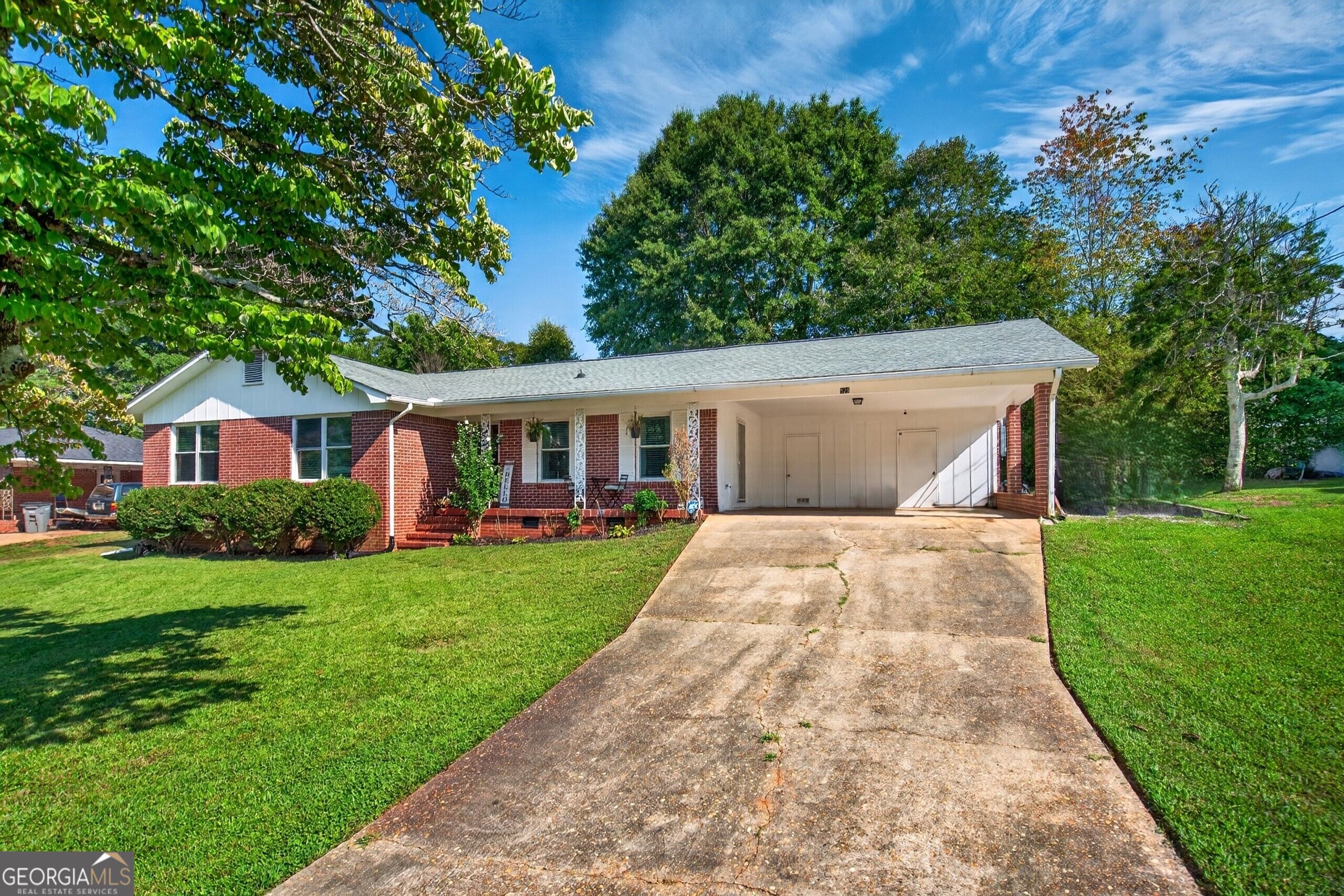 928 Norwood Drive Property Photo 2