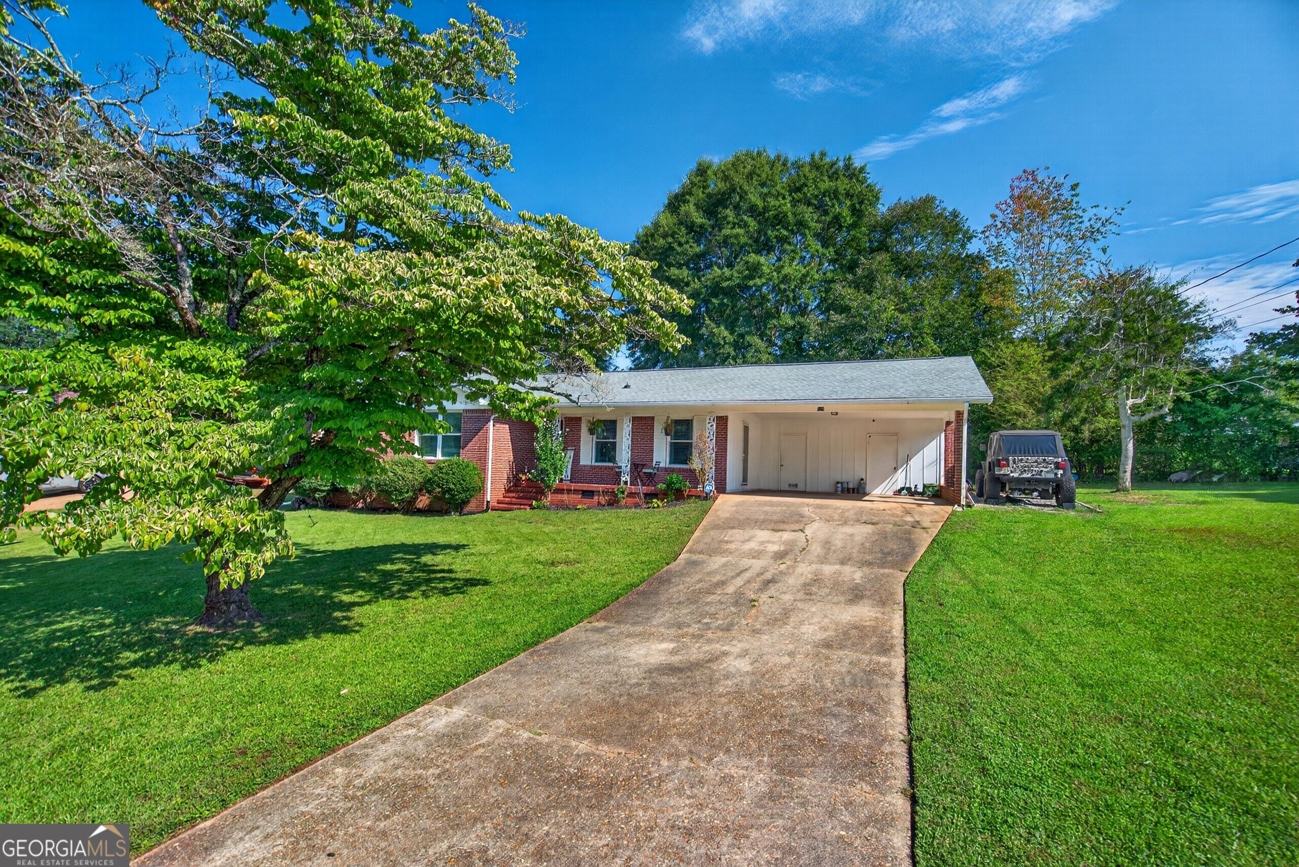 928 Norwood Drive Property Photo 3
