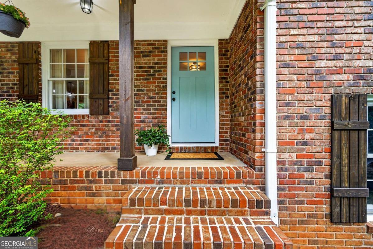106 St James Court Property Photo 3
