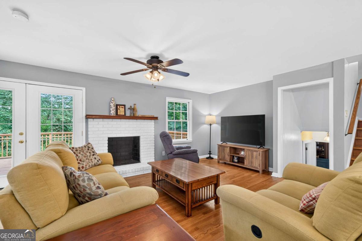106 St James Court Property Photo 7