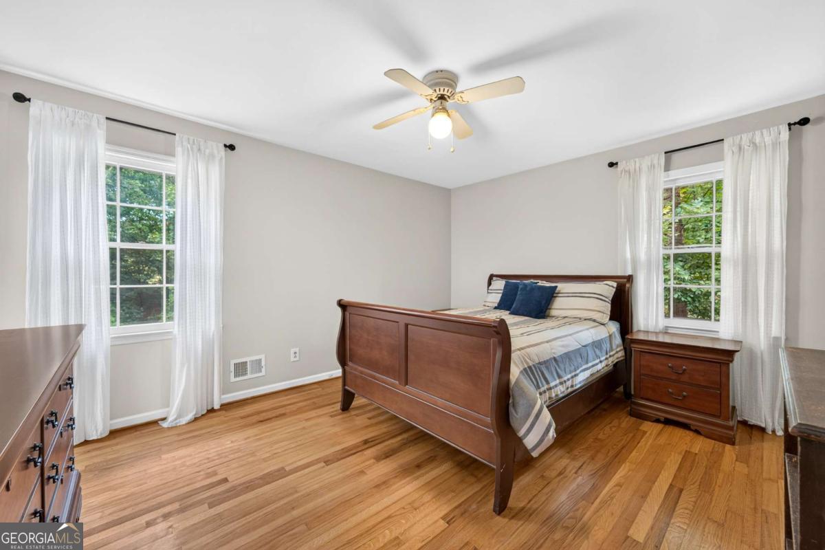 106 St James Court Property Photo 16
