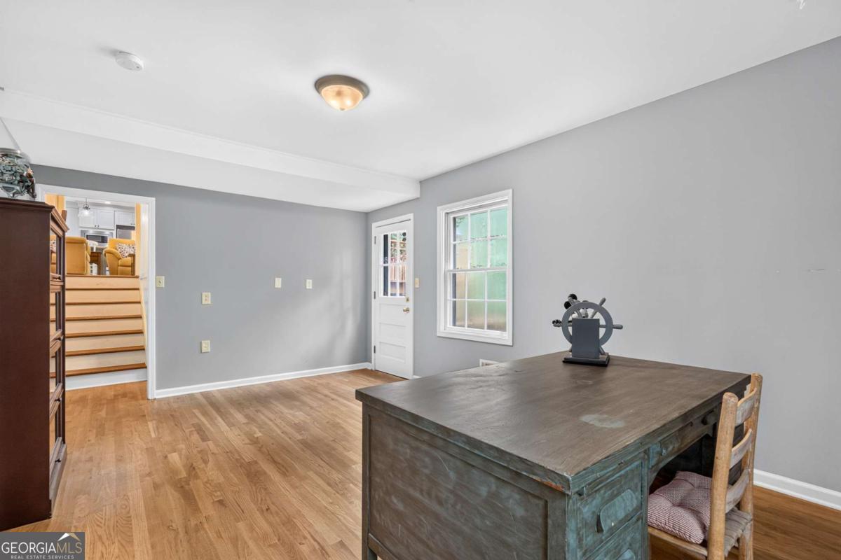 106 St James Court Property Photo 19