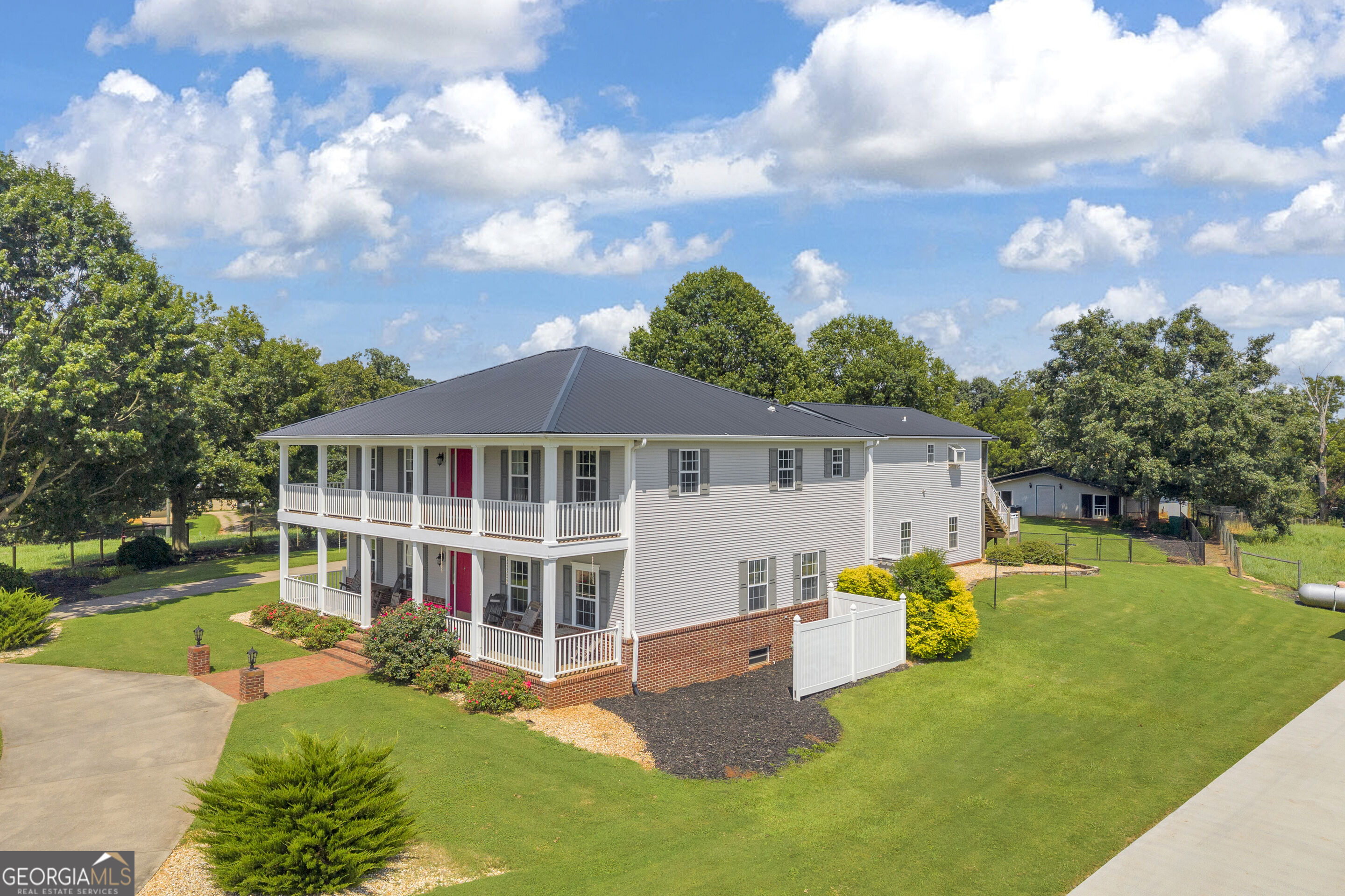 1040 Crenshaw Road Property Photo 6