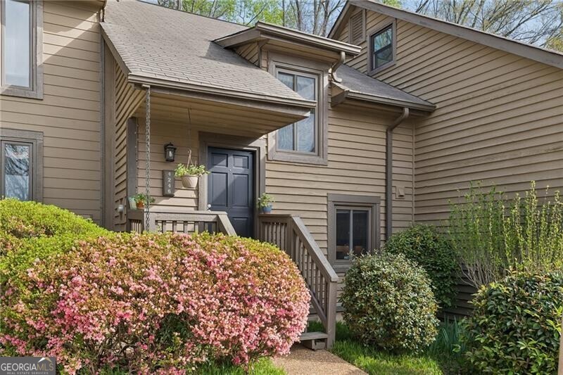 4246 D Youville Trace Property Photo 4