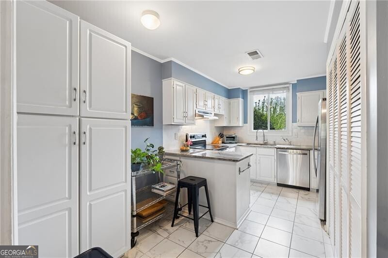 4246 D Youville Trace Property Photo 10