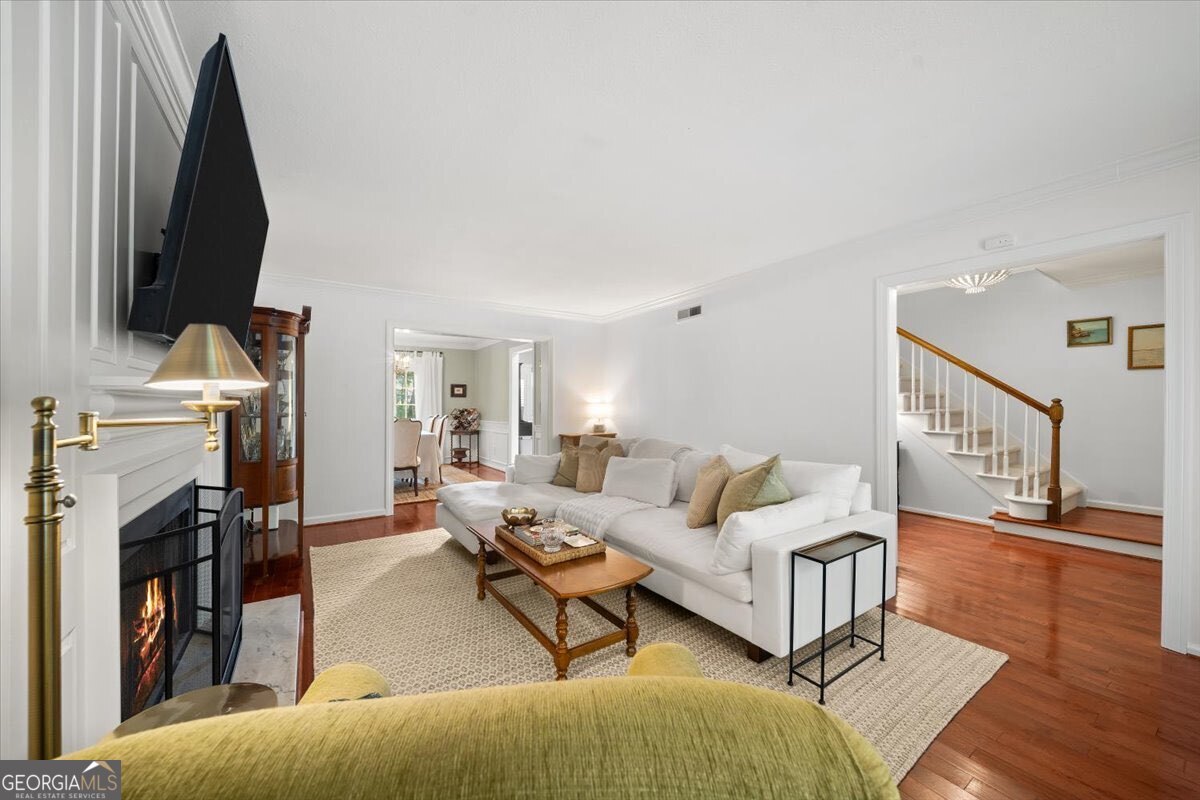 12 Queen Victoria Place Ne Property Photo 7