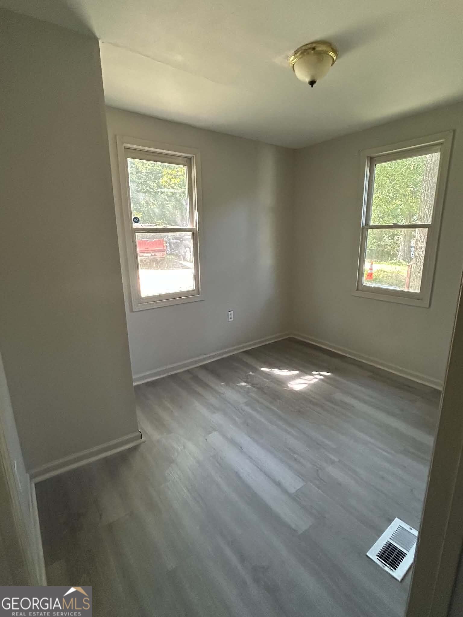 285 Moughon Street Property Photo 2