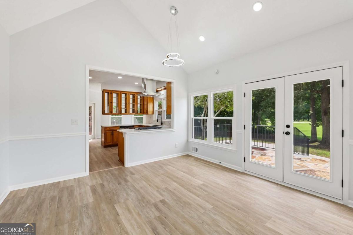 172 Wexford Court Property Photo 8