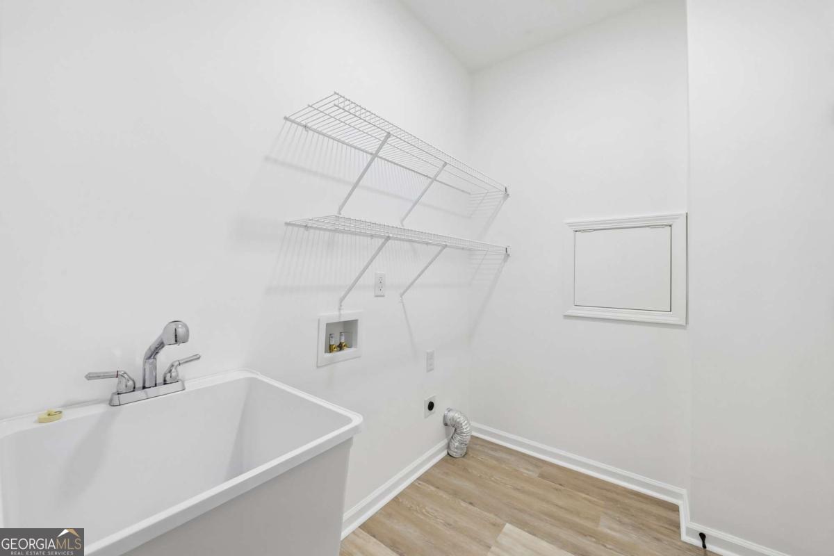 172 Wexford Court Property Photo 32