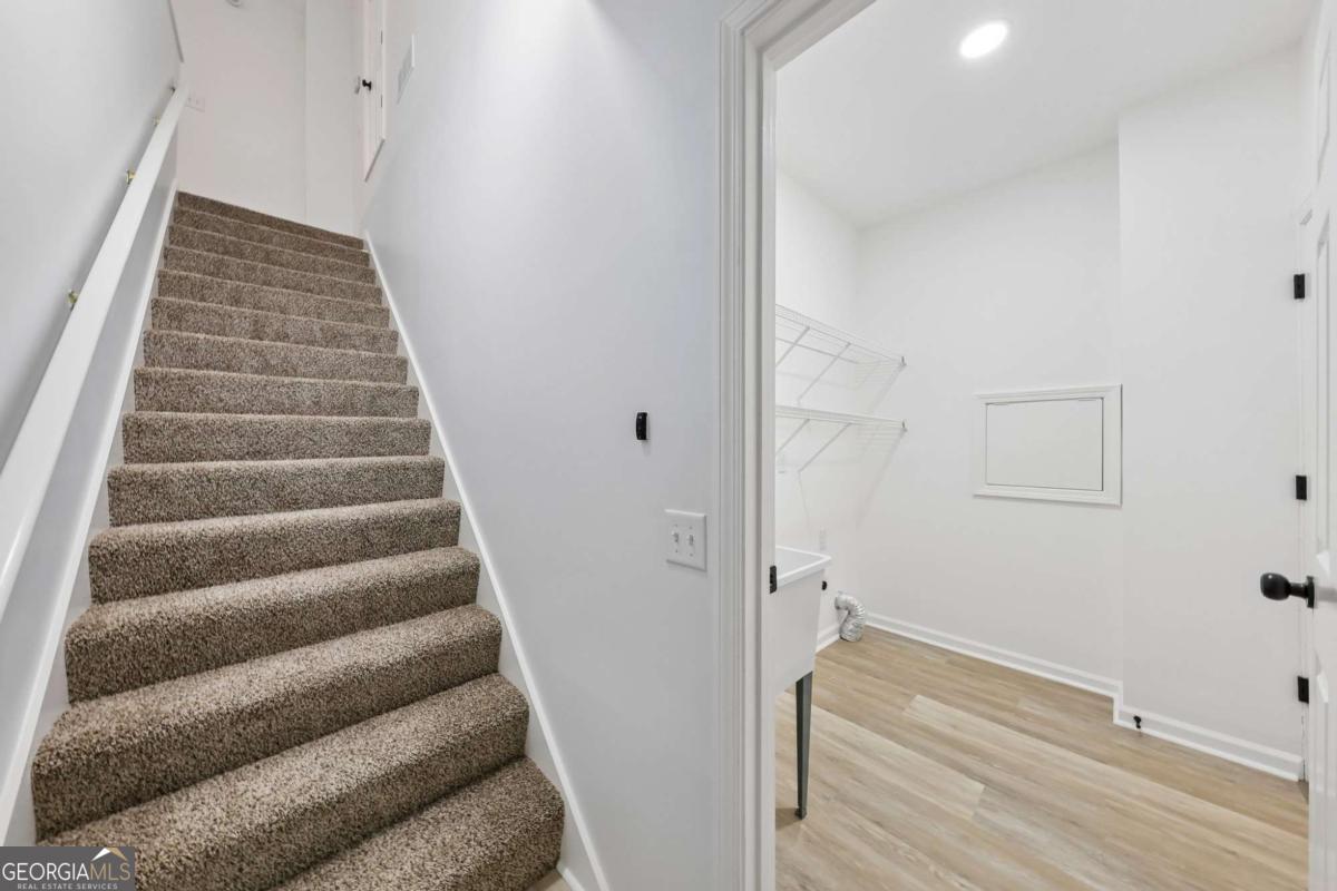 172 Wexford Court Property Photo 33