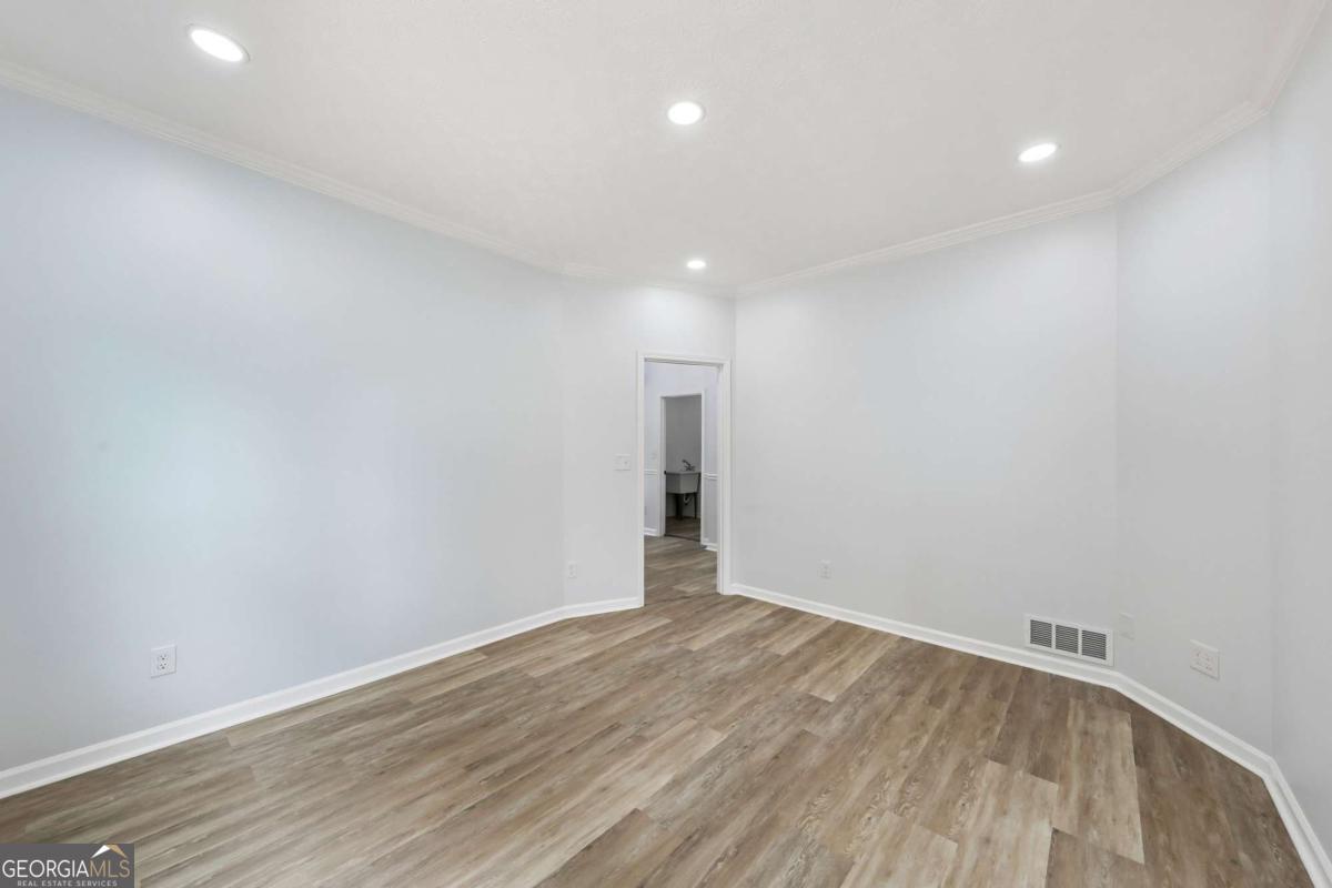 172 Wexford Court Property Photo 43