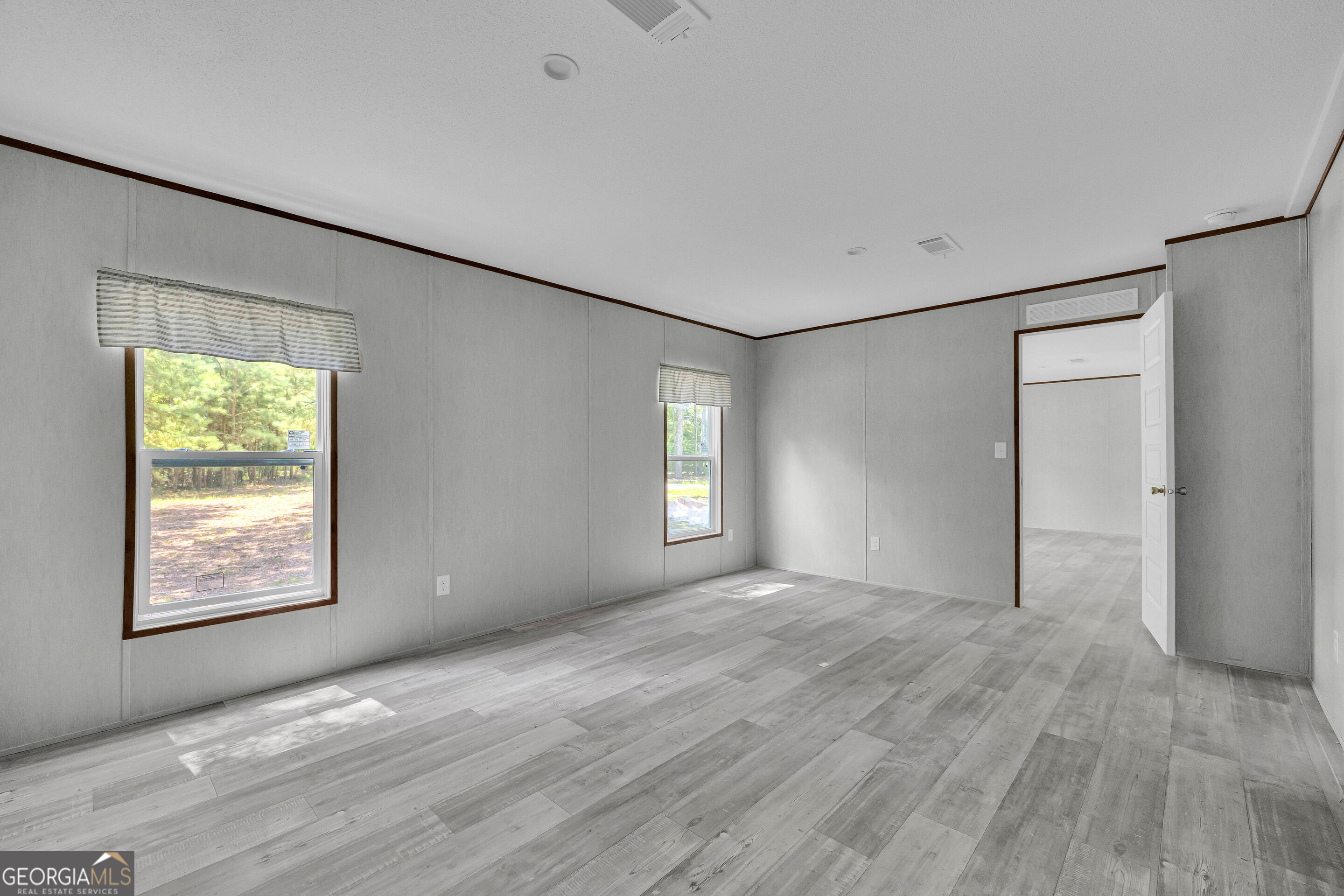 1625 Elberton Road Property Photo 11