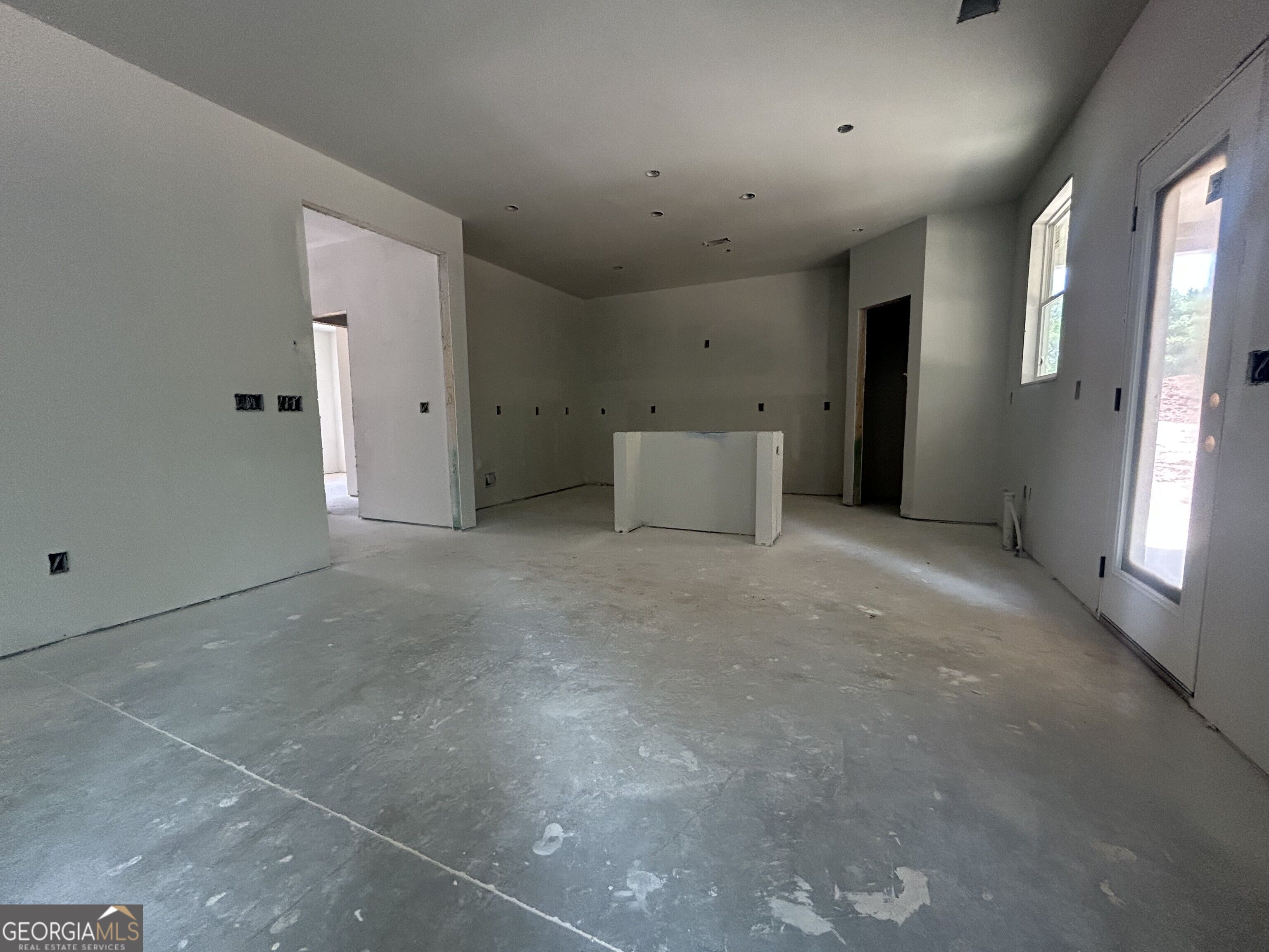108 Eagles Crest Drive Property Photo 4