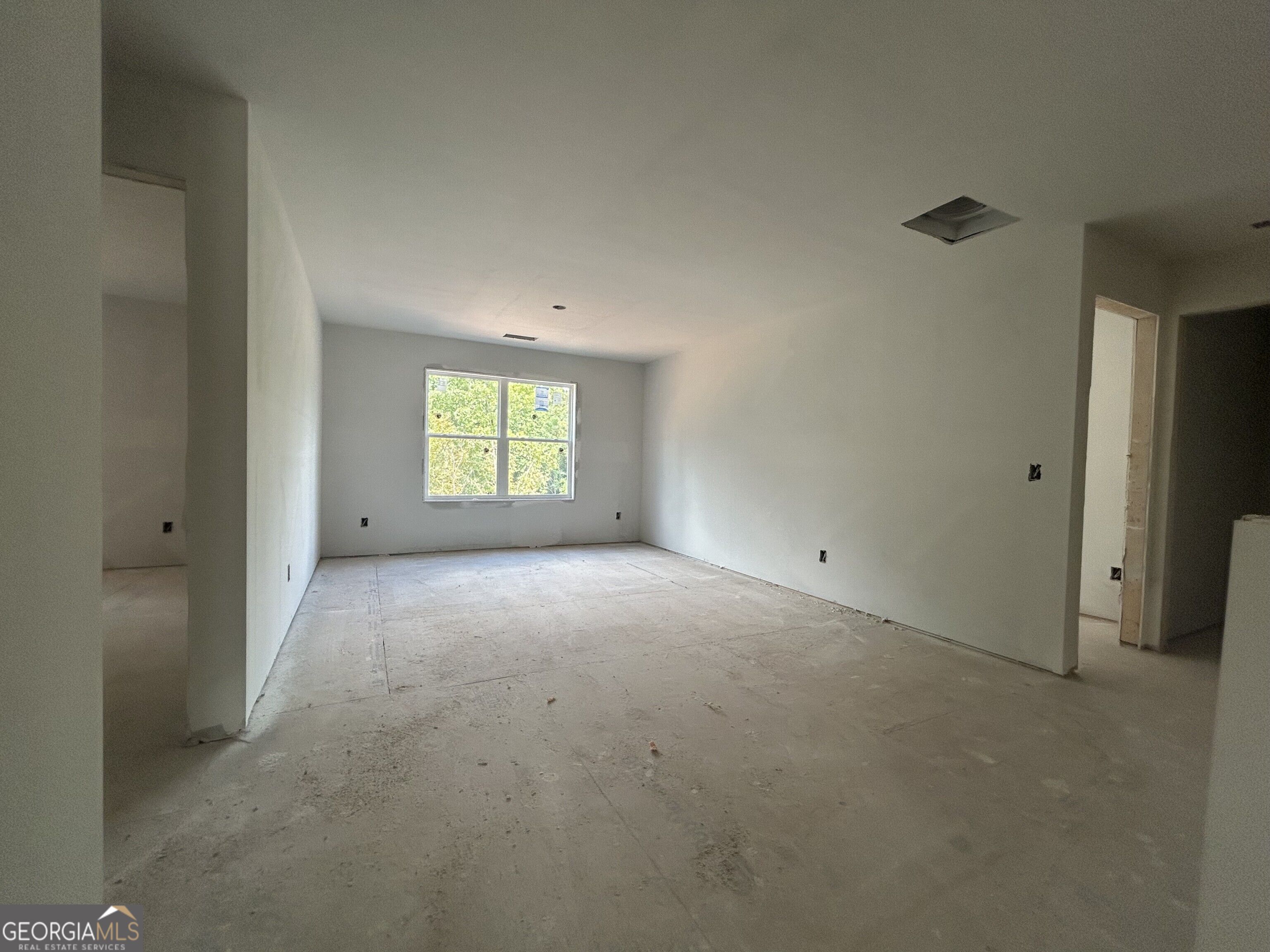 108 Eagles Crest Drive Property Photo 5