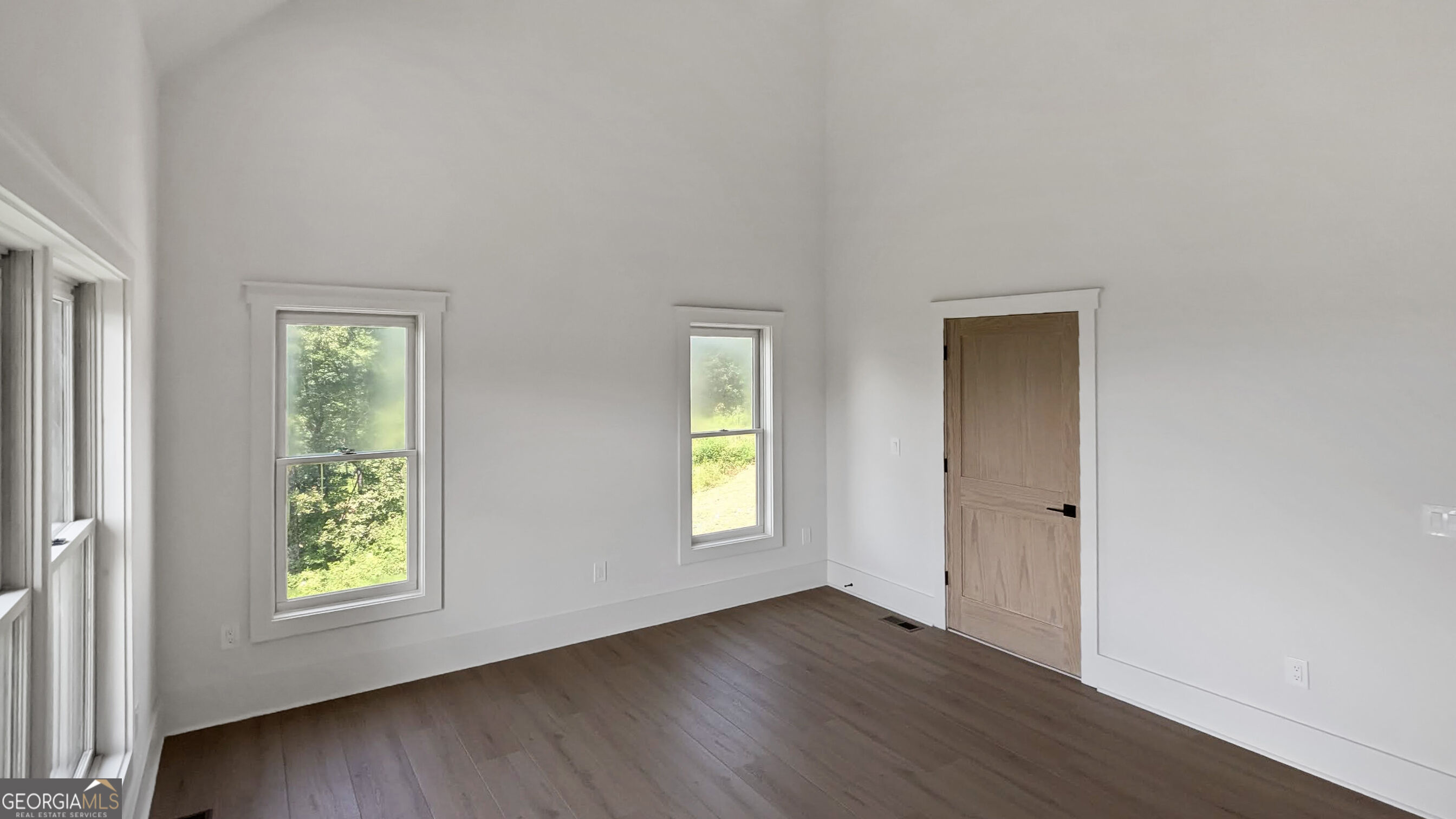 5510 Monument Road Property Photo 11