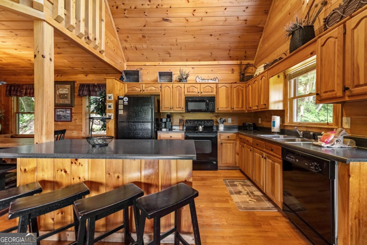469 Mountain High Drive Property Photo 10
