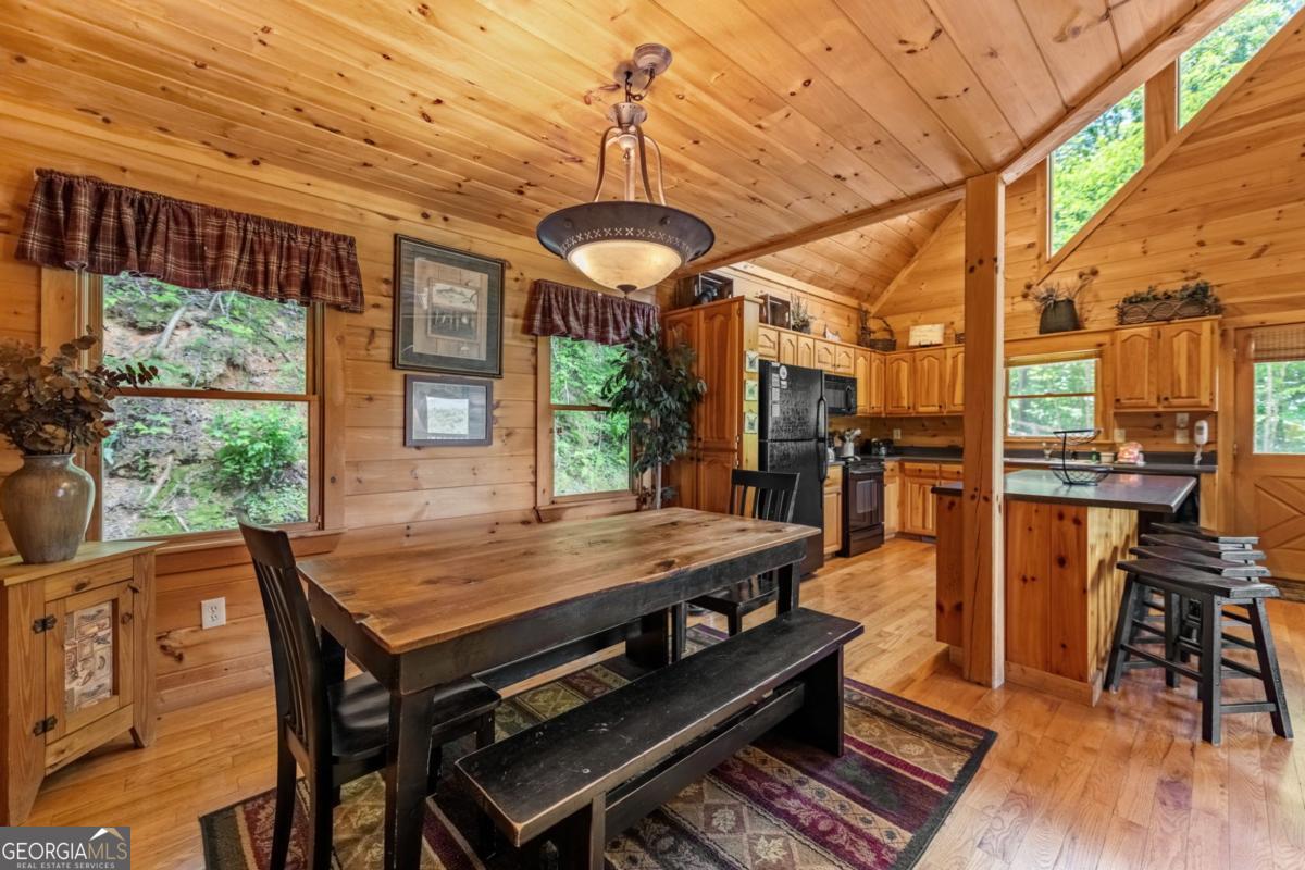 469 Mountain High Drive Property Photo 12