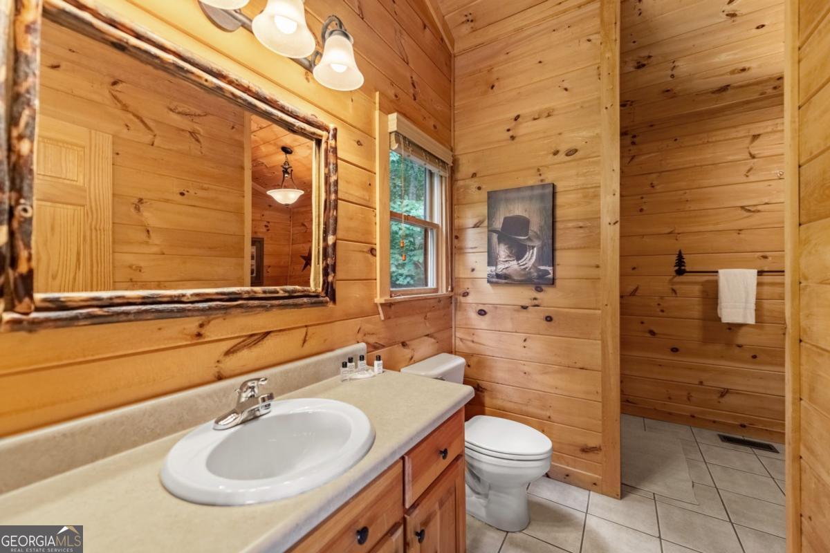 469 Mountain High Drive Property Photo 24