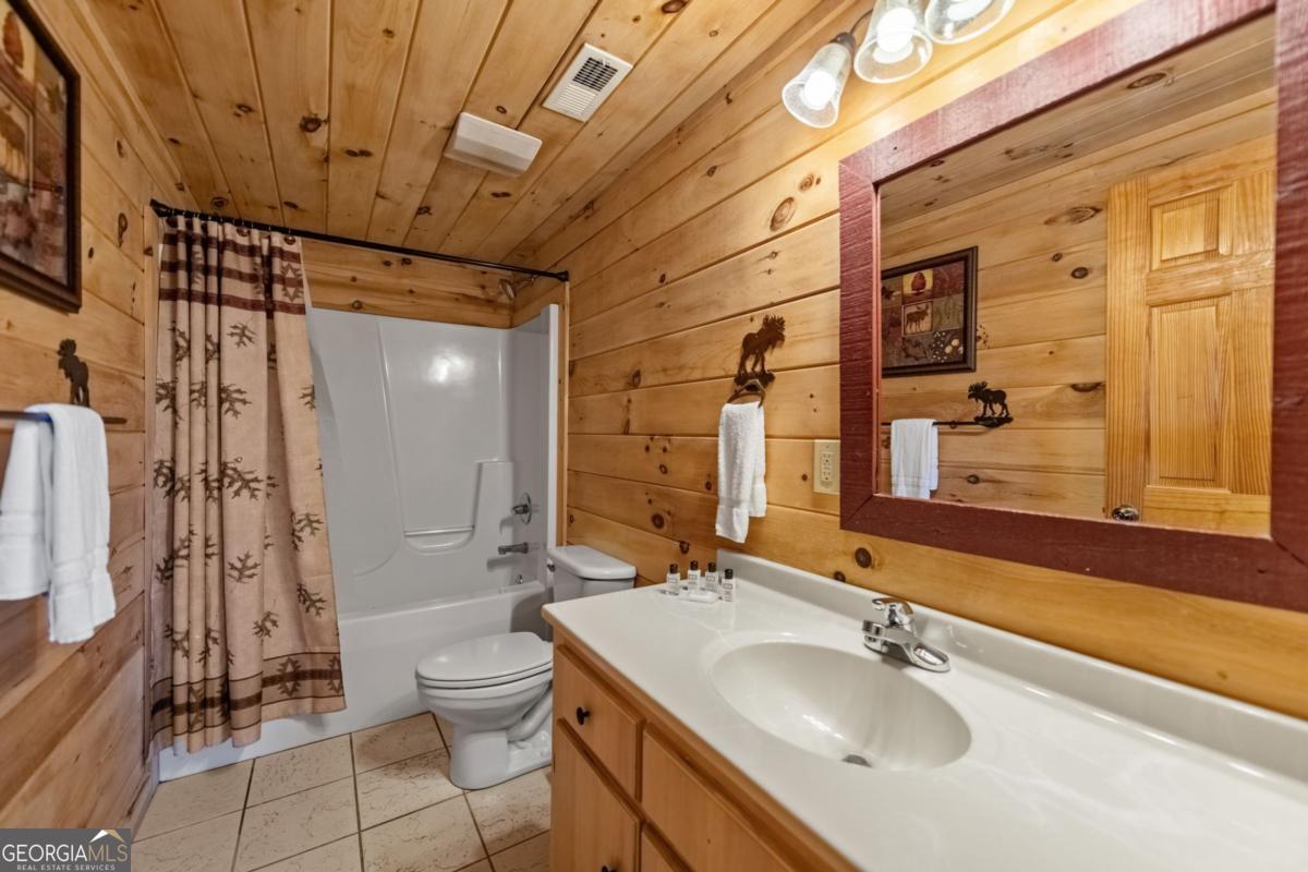 469 Mountain High Drive Property Photo 34