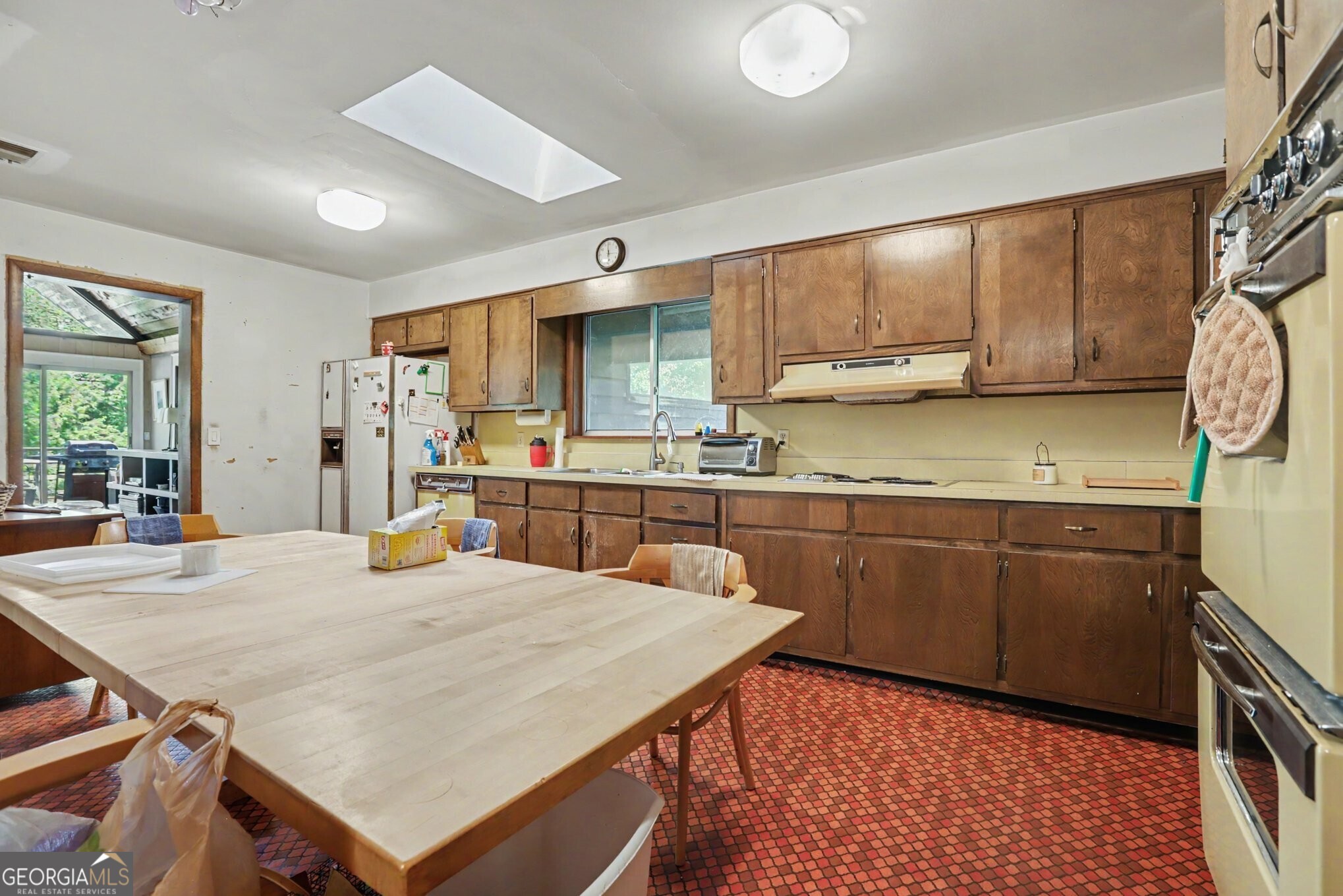 469 Overbrook Drive Nw Property Photo 10