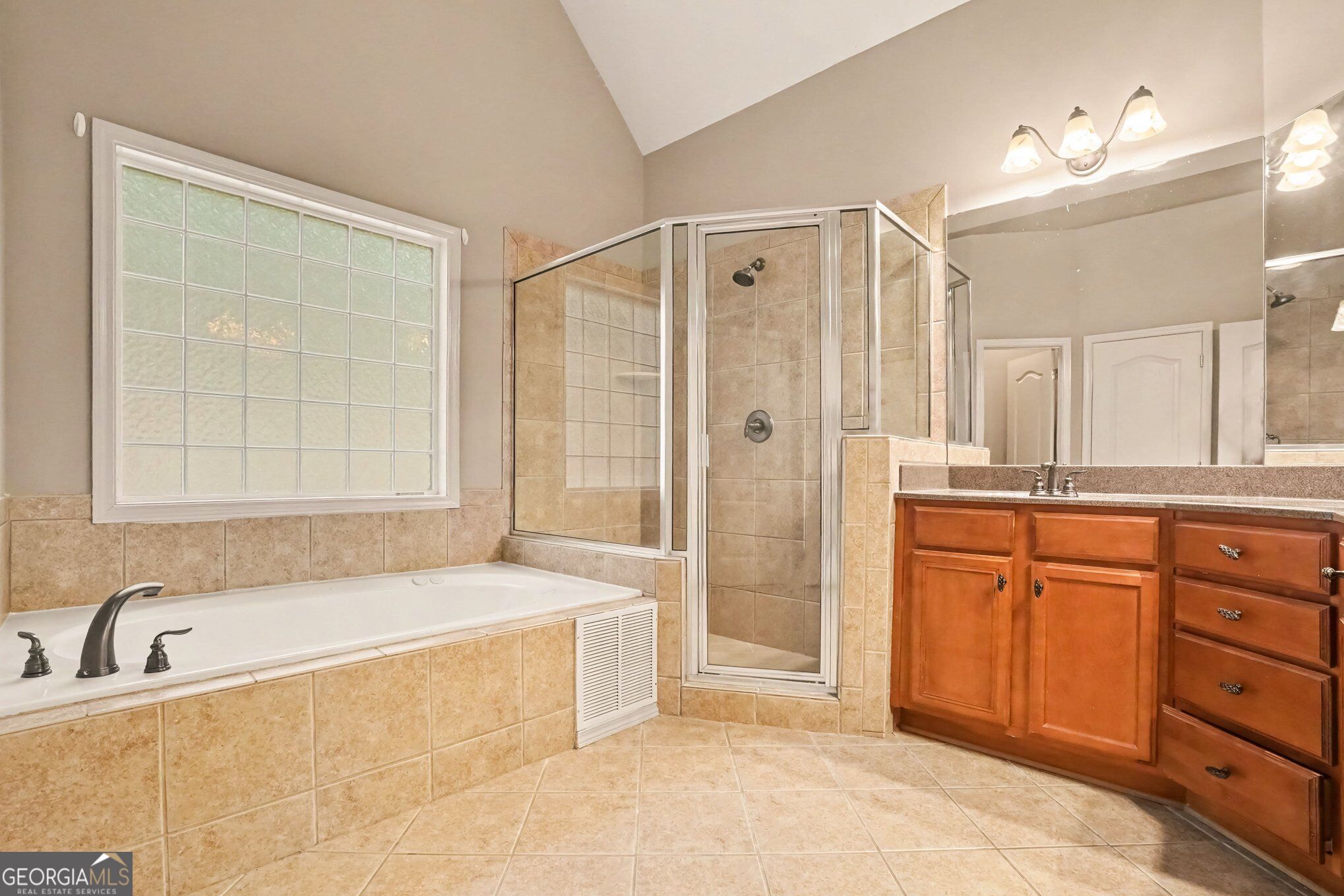 72 Dorys Way Property Photo 14