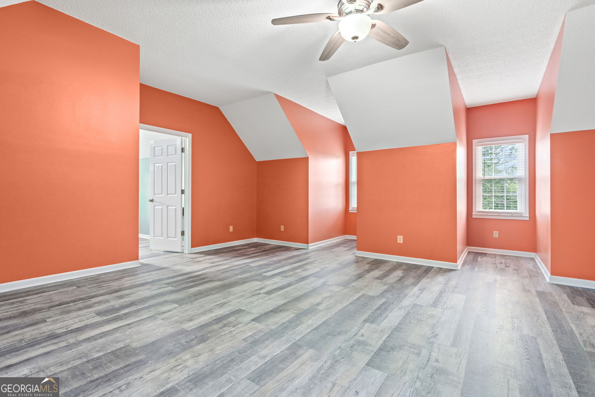 174 Oakview Way Property Photo 35