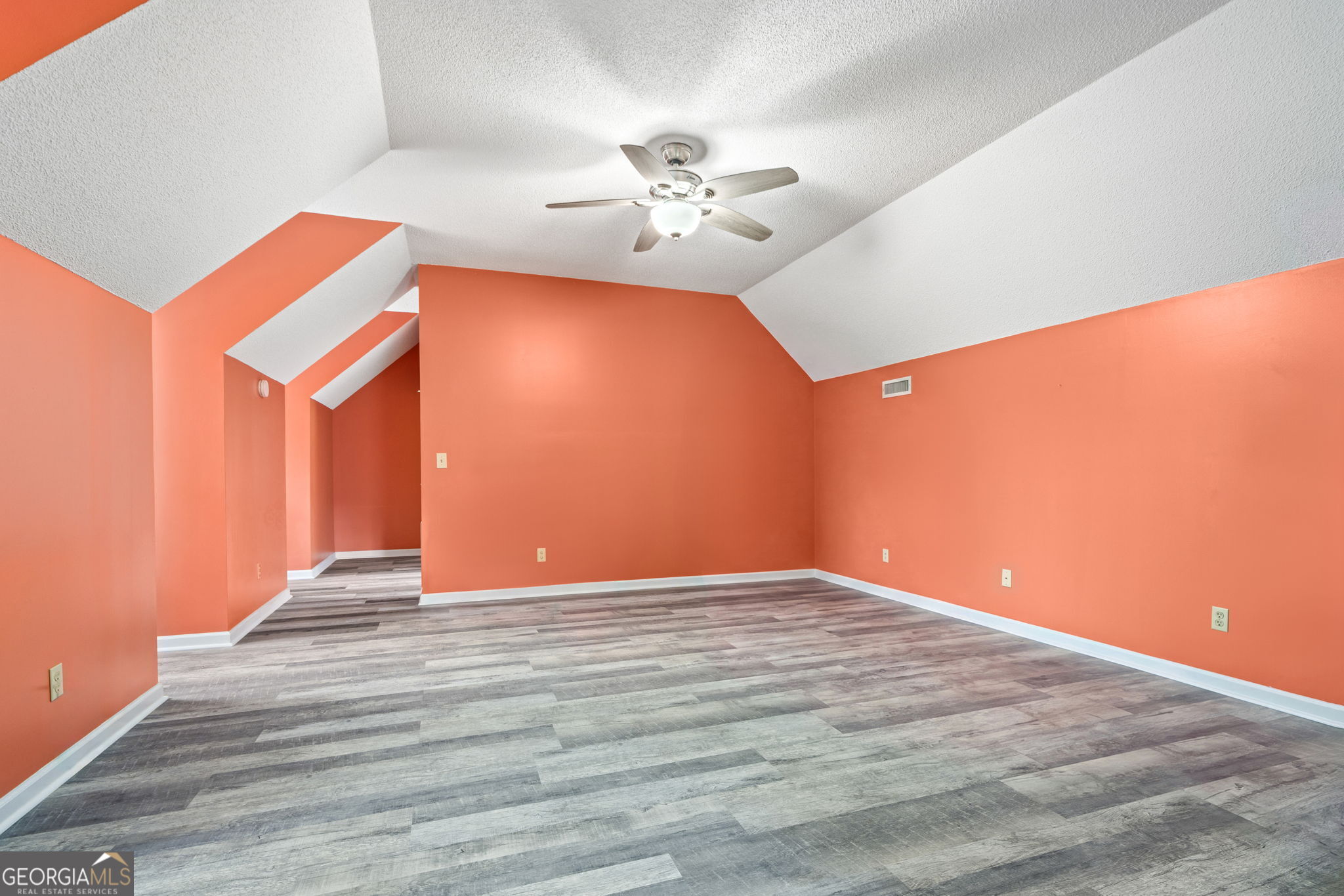 174 Oakview Way Property Photo 36