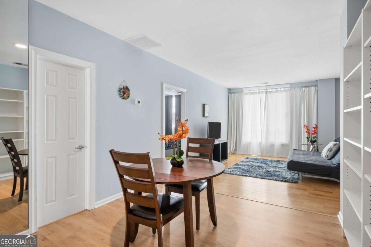 1421 Peachtree Street Ne # 304 Property Photo 2