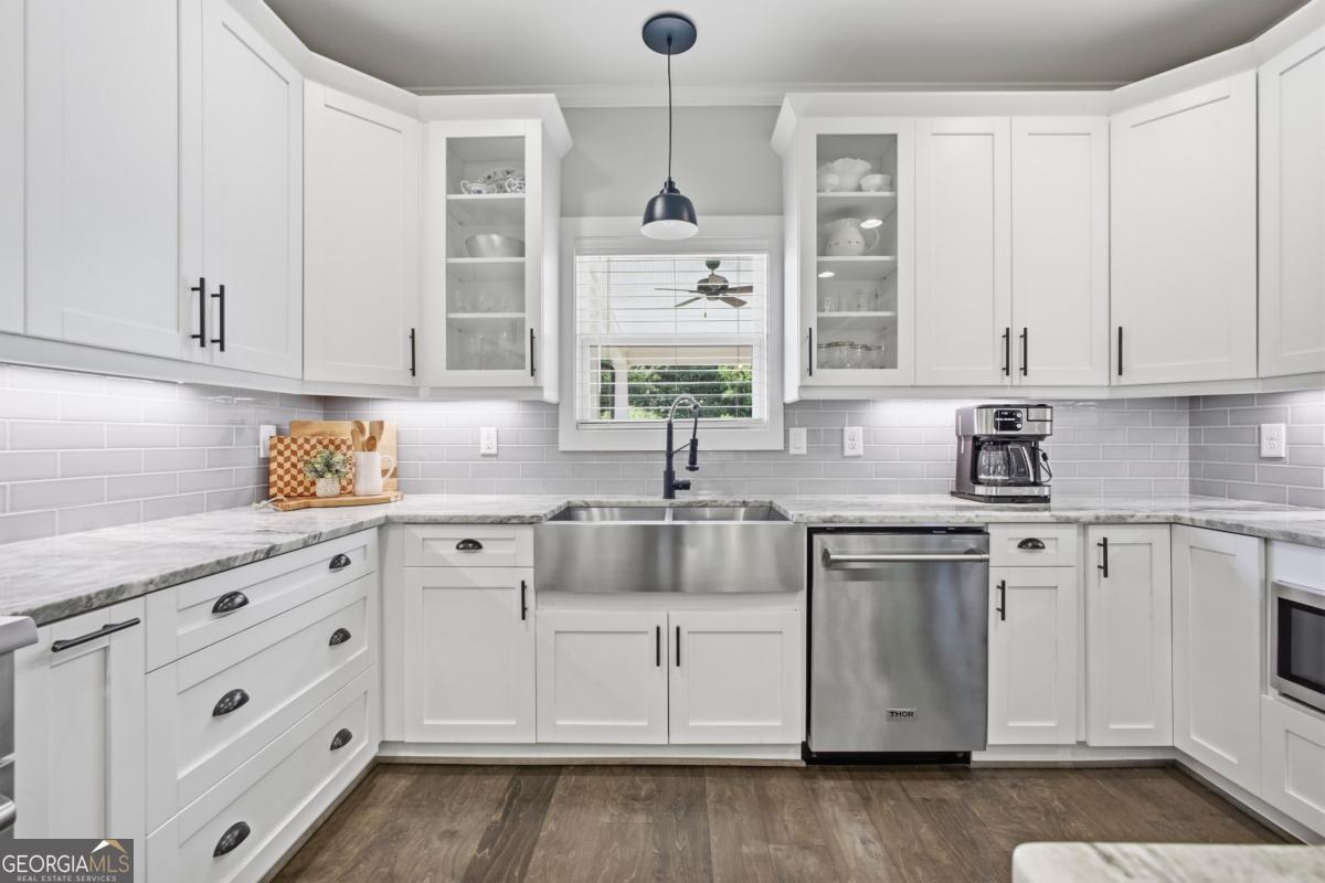 579 New Cut Road Property Photo 27