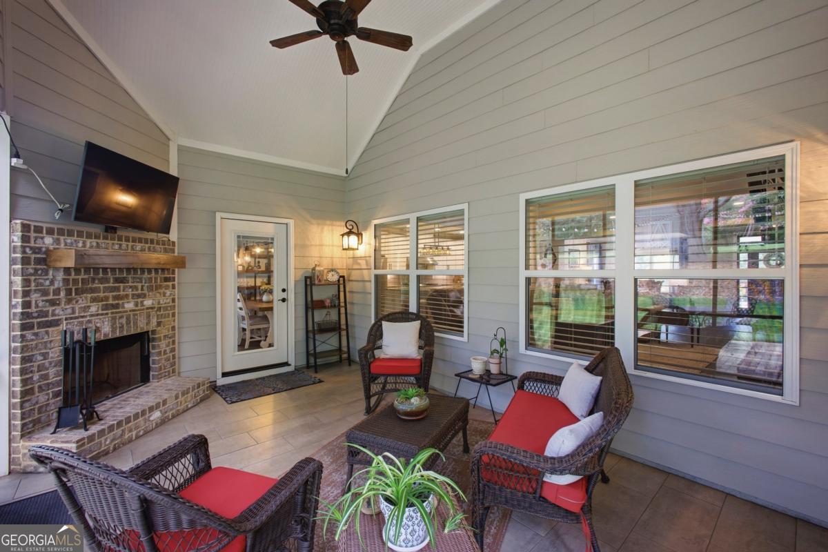 579 New Cut Road Property Photo 52