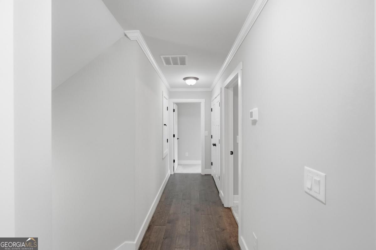 579 New Cut Road Property Photo 55