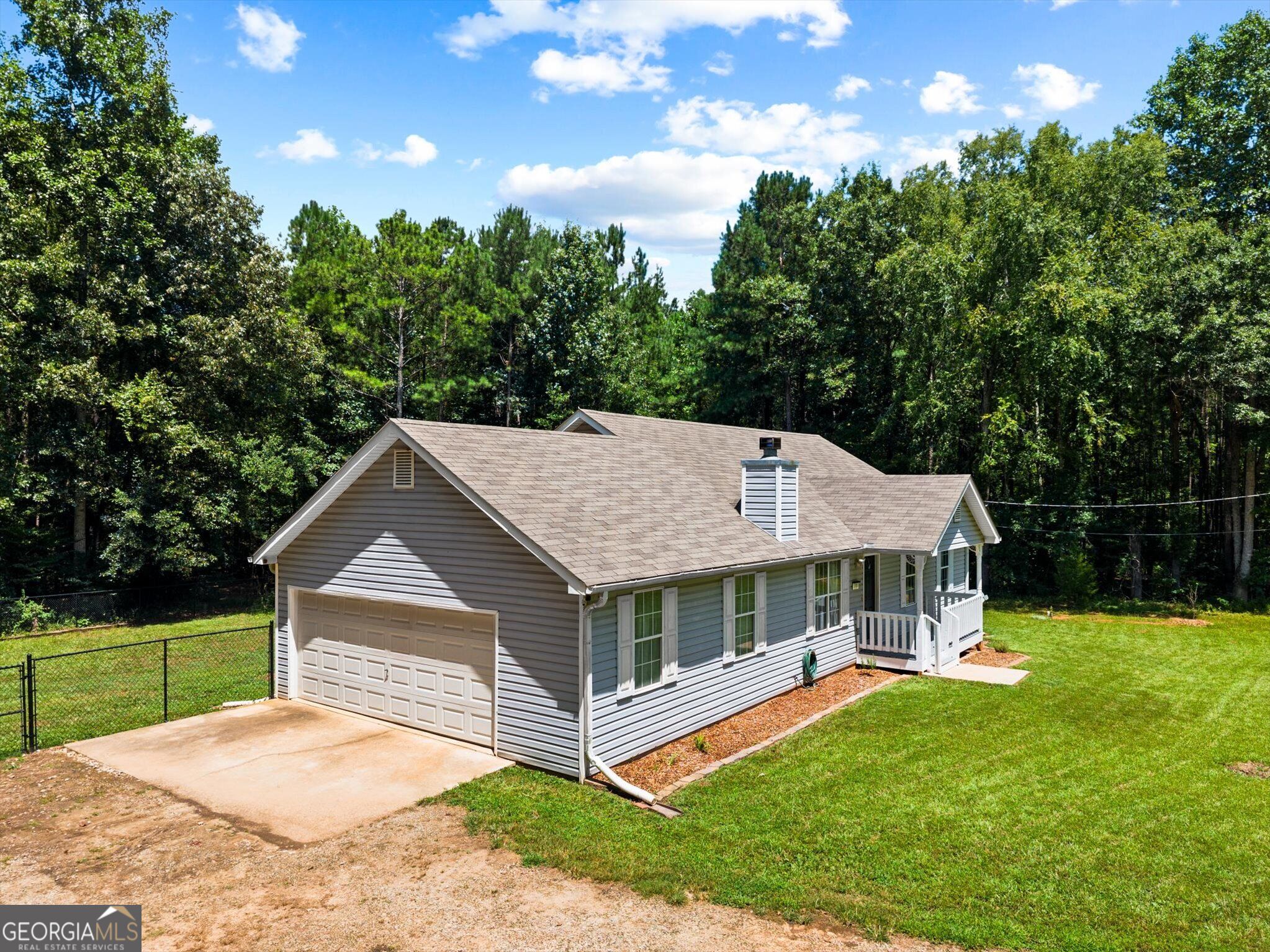 190 Smoak Field Road Property Photo 3