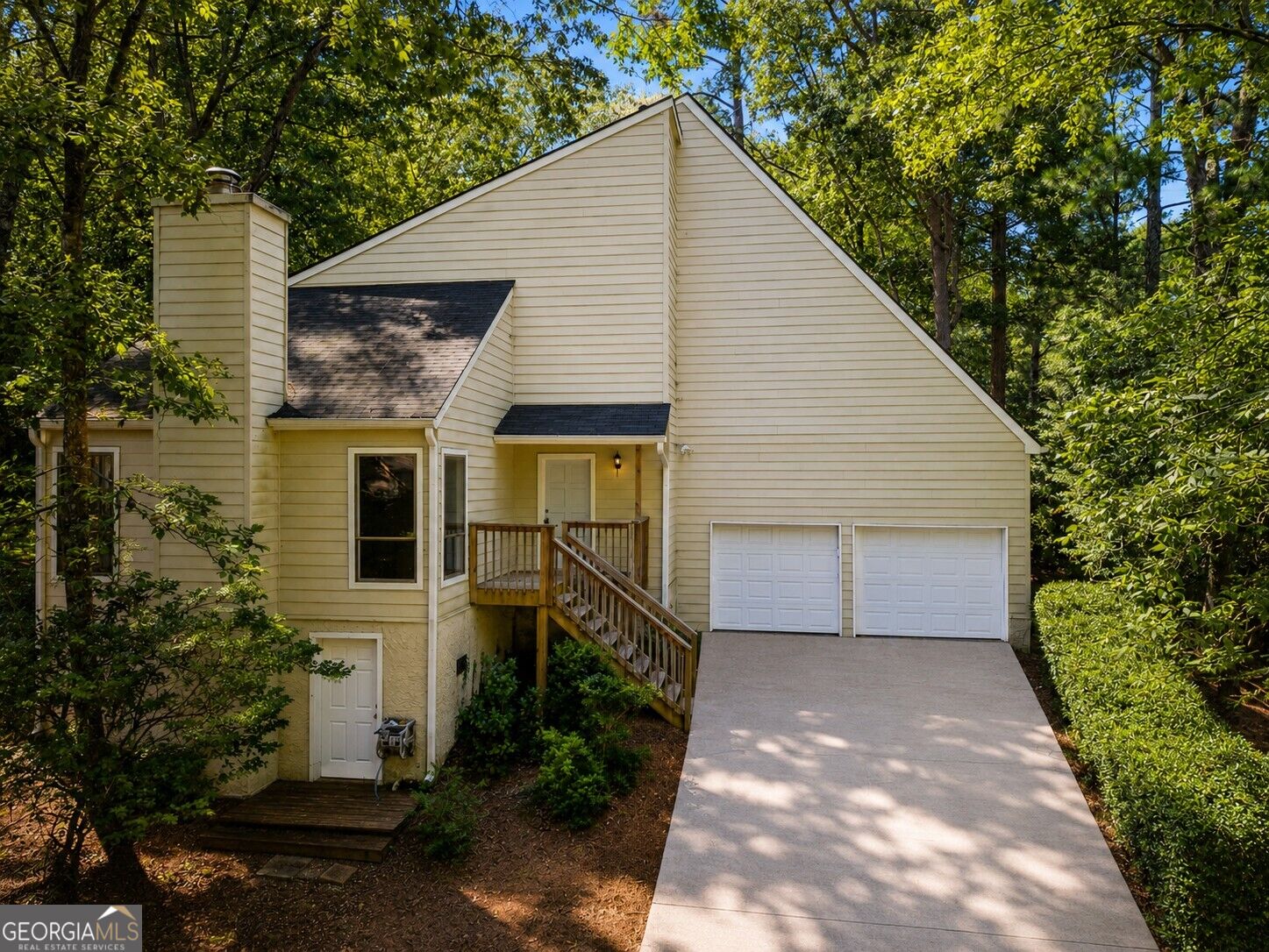 410 N Eagles Bluff Property Photo 1