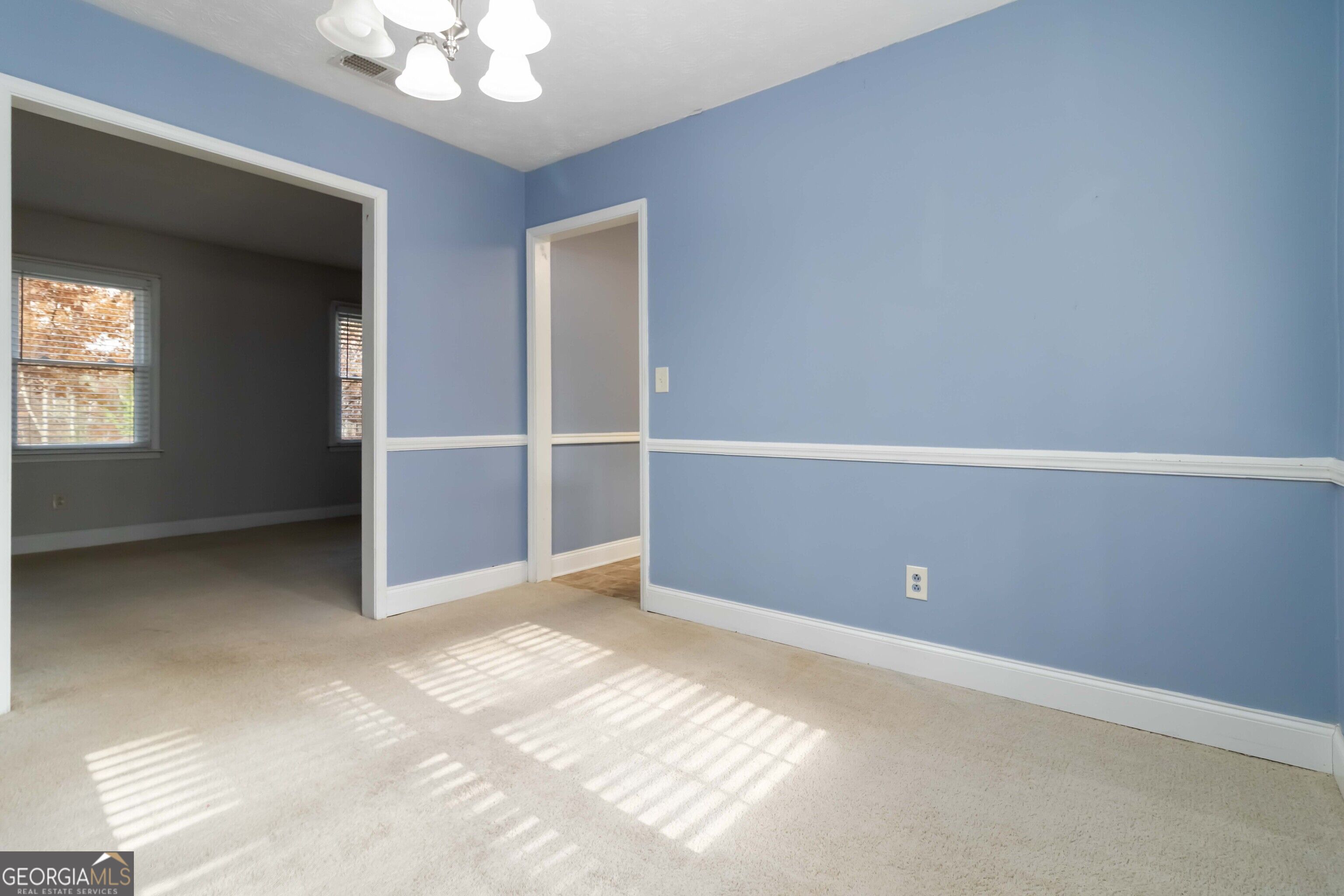 888 Chartley Drive Property Photo 7