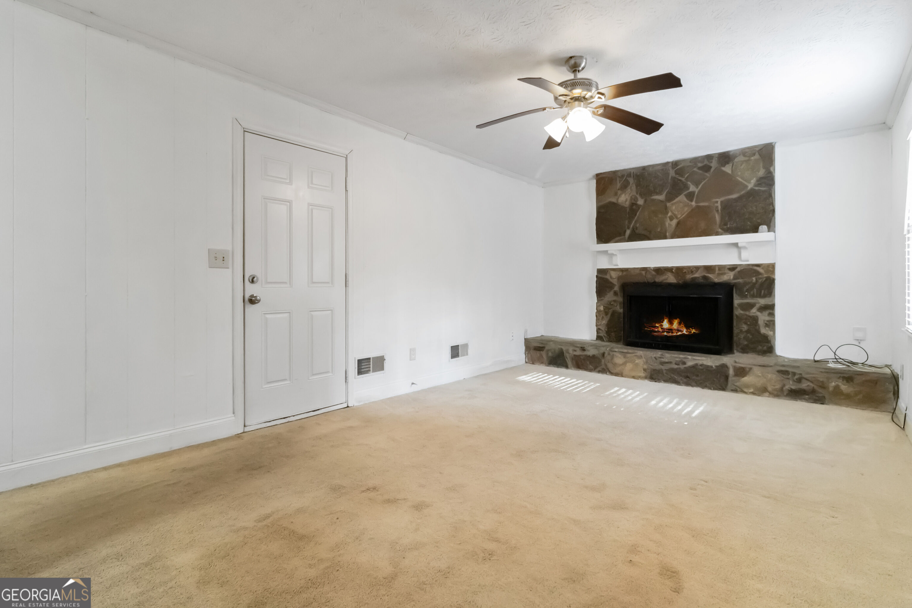 888 Chartley Drive Property Photo 14