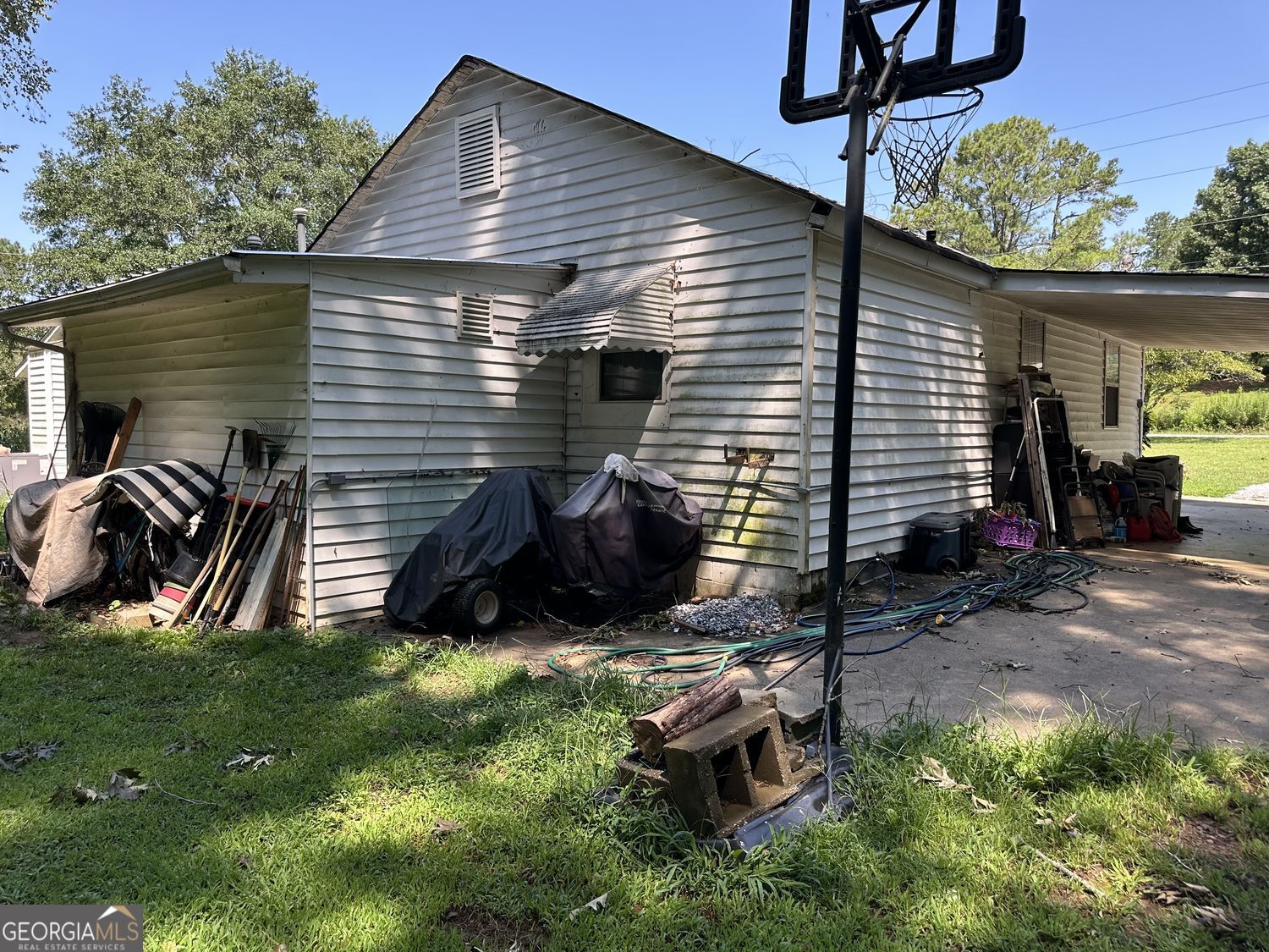 4849 Lee Road Property Photo 6