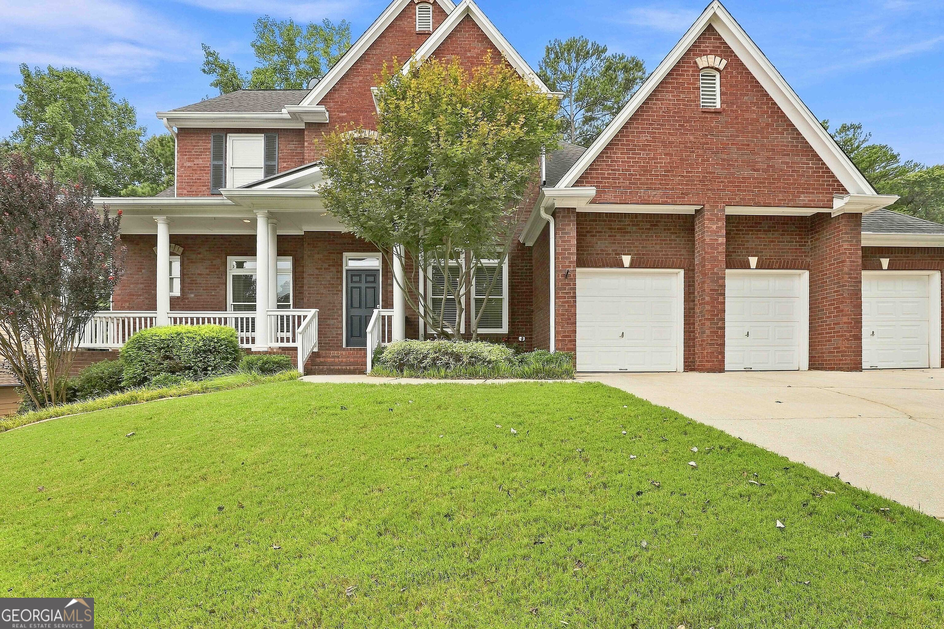 247 Highwoods Parkway Property Photo 2