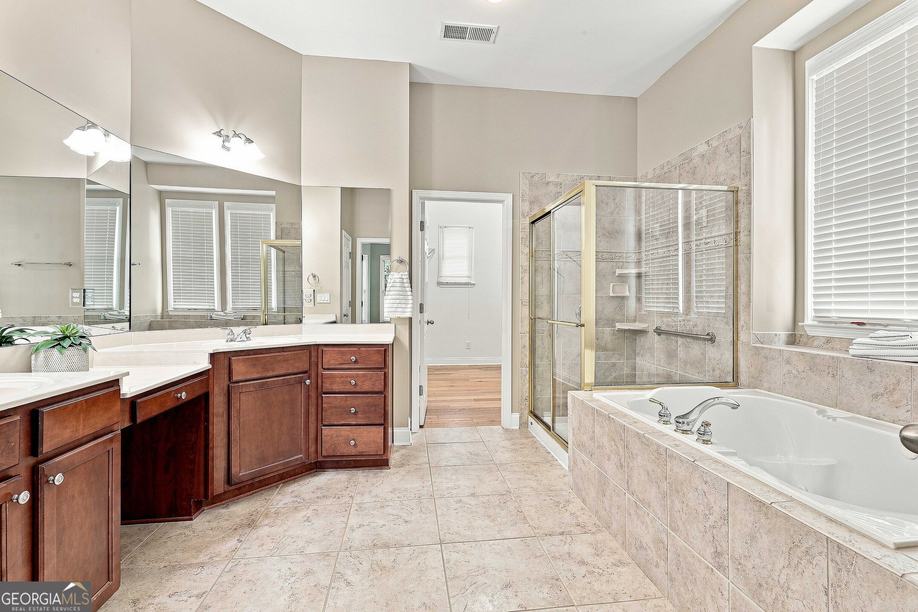 247 Highwoods Parkway Property Photo 34
