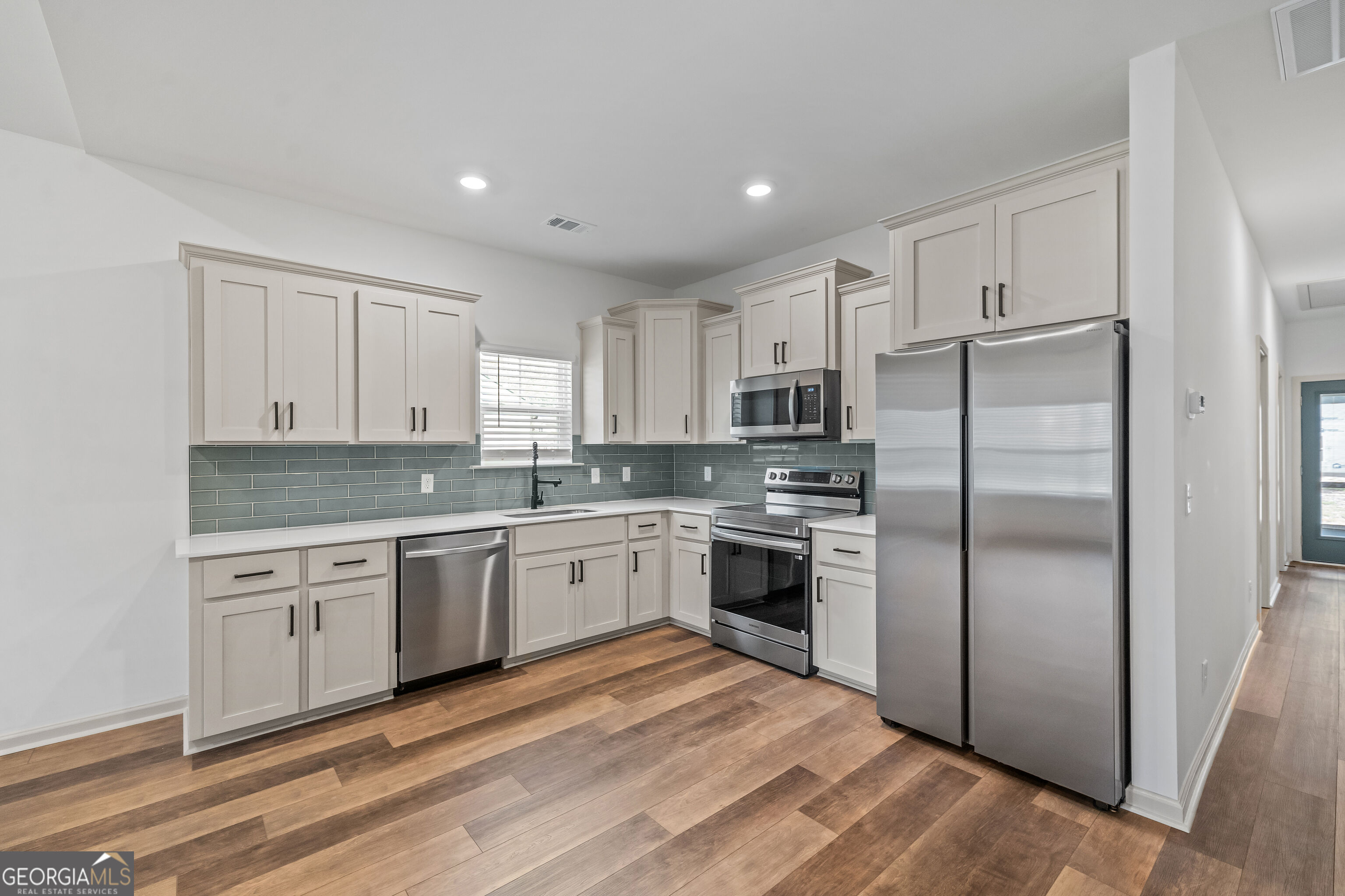 145 Waters Property Photo 15