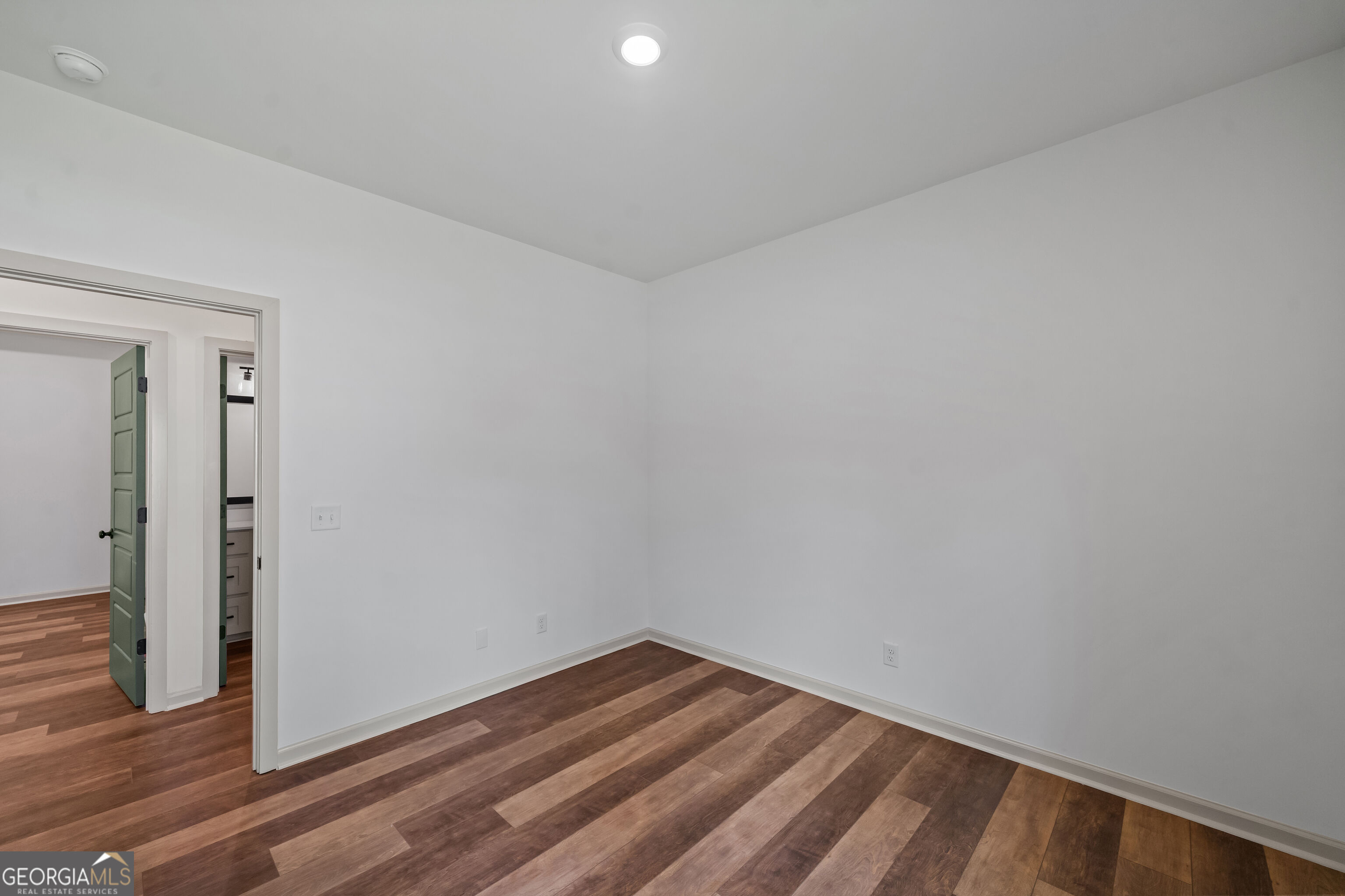 145 Waters Property Photo 30