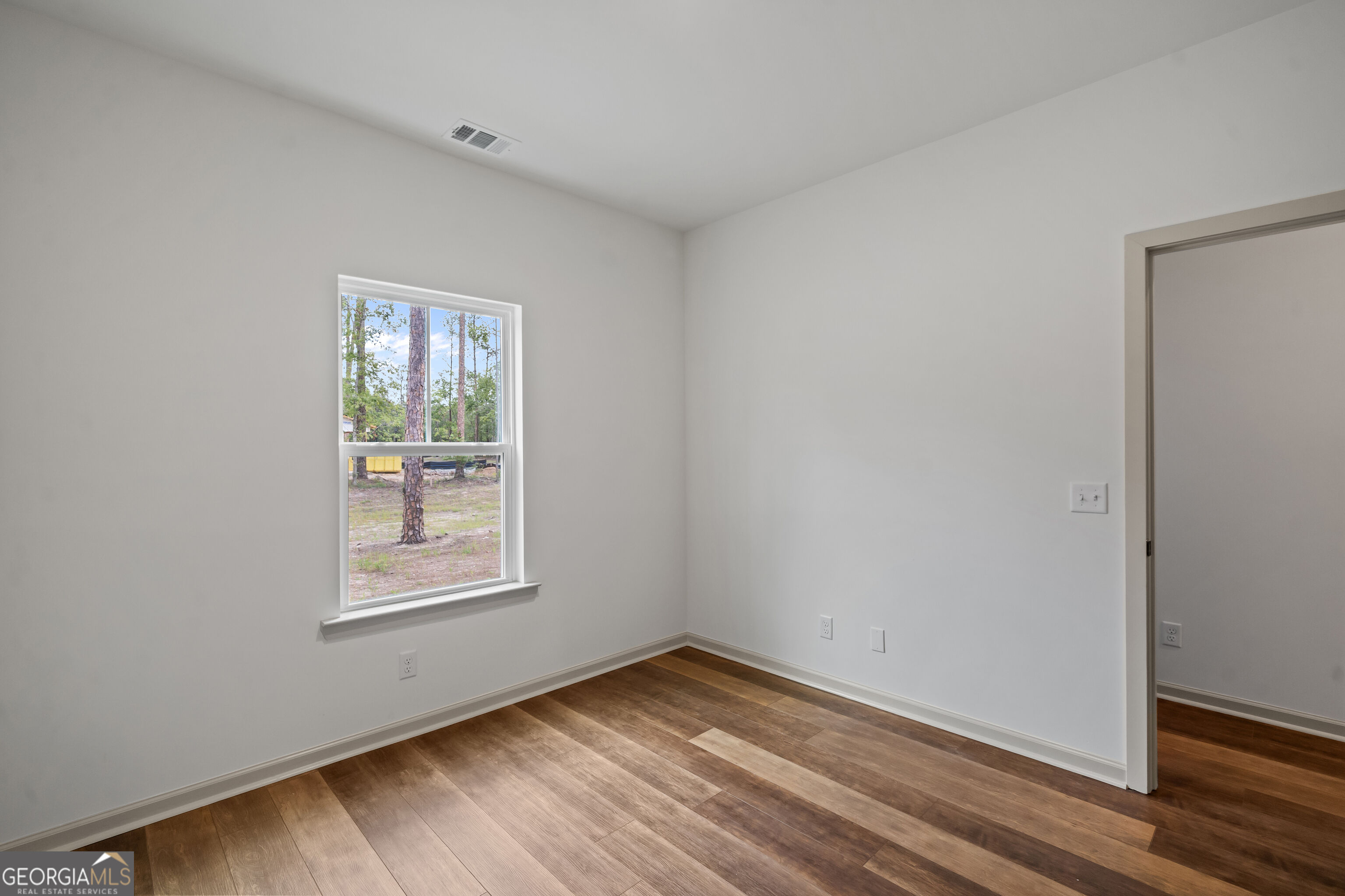 145 Waters Property Photo 34