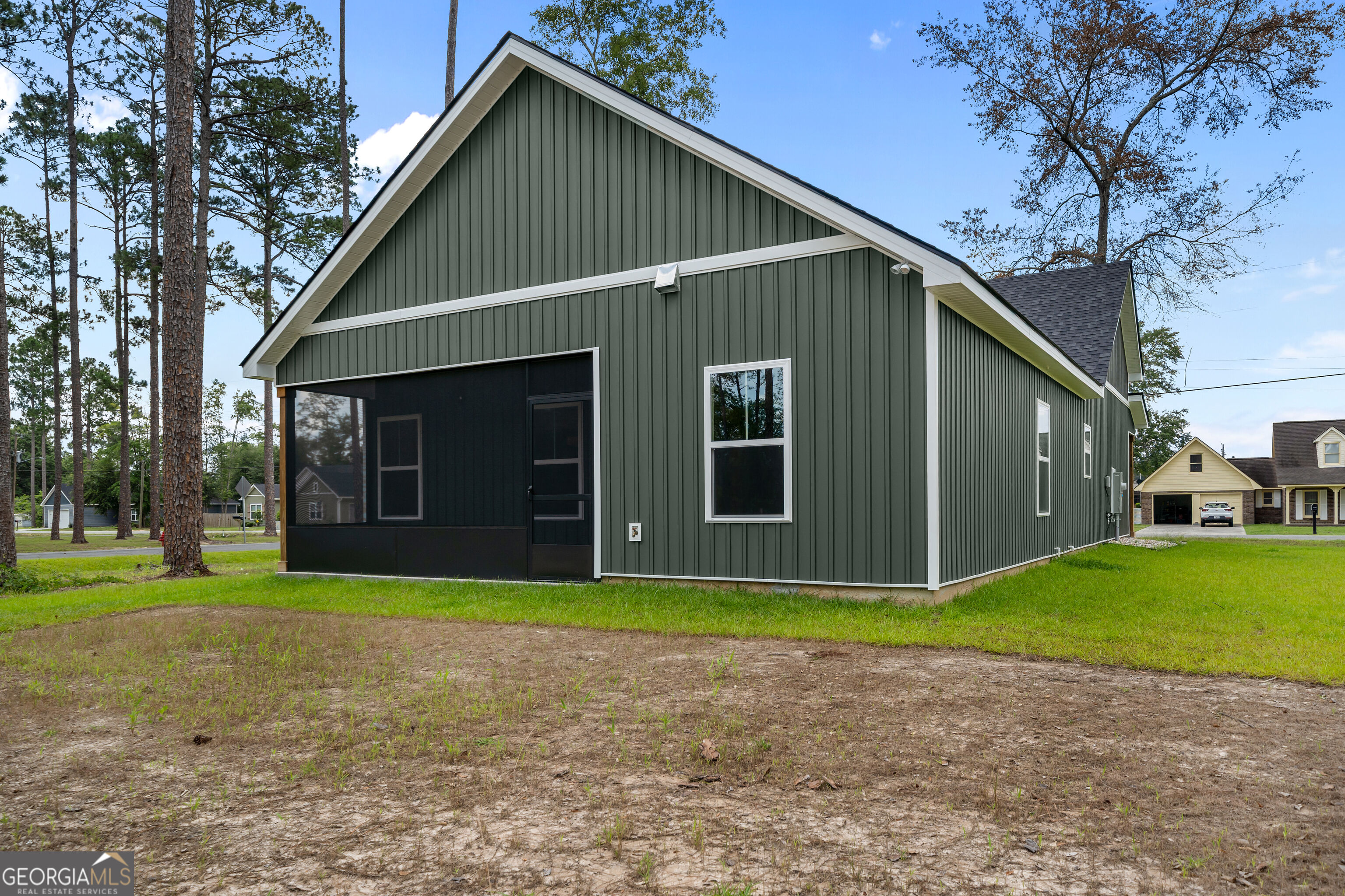 145 Waters Property Photo 46