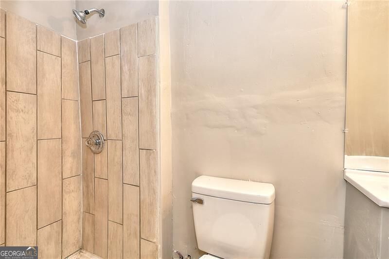 1080 Valley View Road Se Property Photo 8